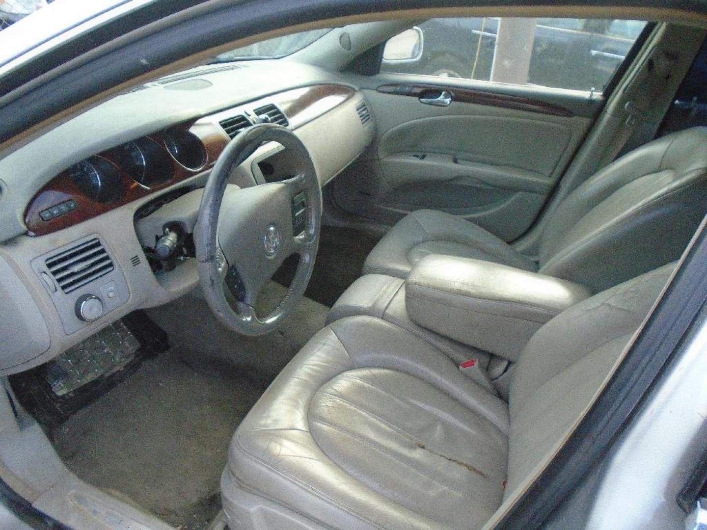 2006 GRAY BUICK LUCERNE CXL V6 (1G4HD572X6U) with an 3.8L V6 OHV 12V engine, AUTOMATIC transmission, located at 2303 West Mt. Houston, Houston, Texas, 77038, (281) 507-3956, 29.771597, -95.339569 - Photo#2