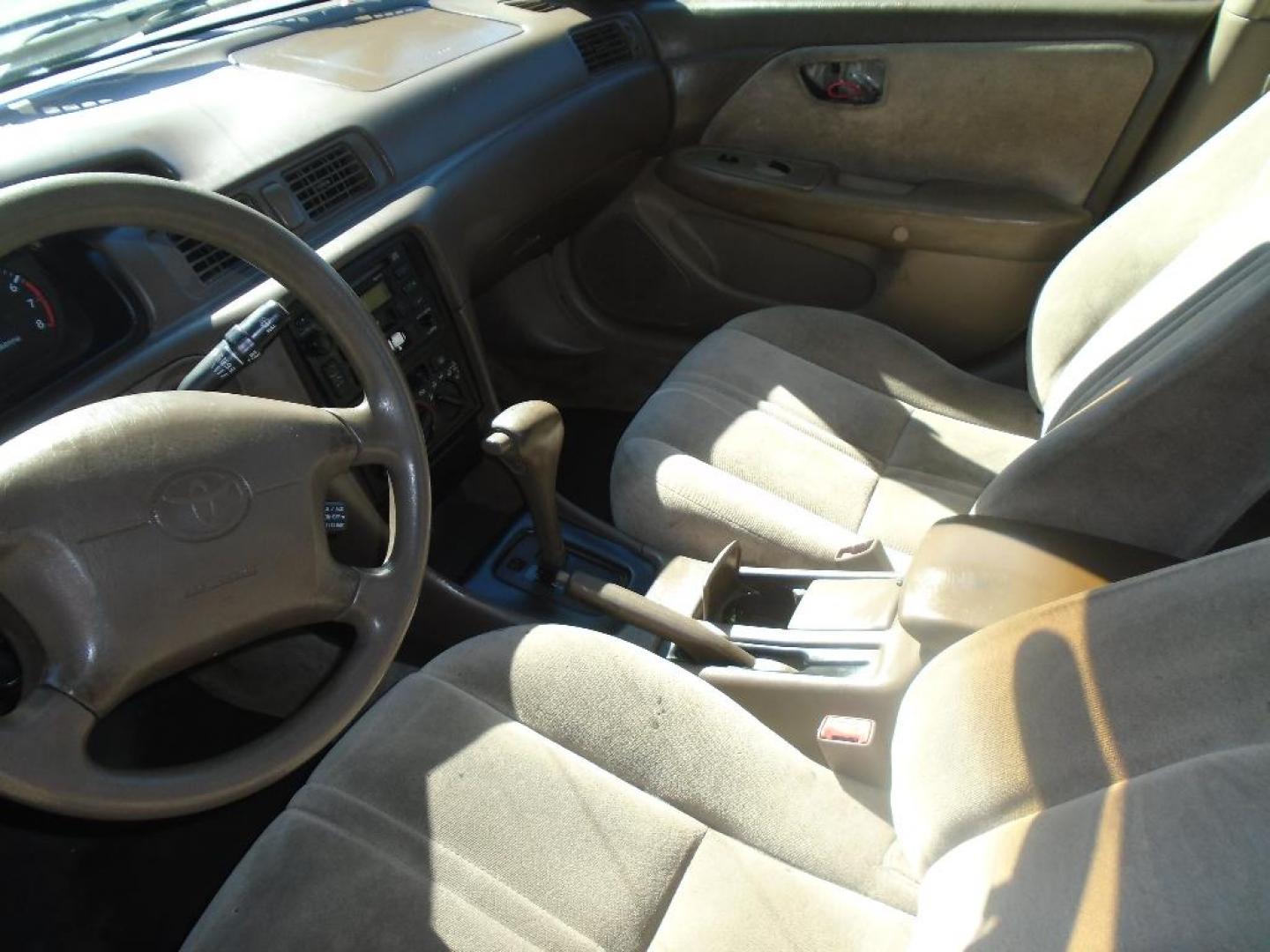 1999 TAN TOYOTA CAMRY CE (4T1BG22K9XU) with an 2.2L L4 DOHC 16V engine, AUTOMATIC transmission, located at 2303 West Mt. Houston, Houston, 77038, (281) 507-3956, 29.771597, -95.339569 - Photo#3