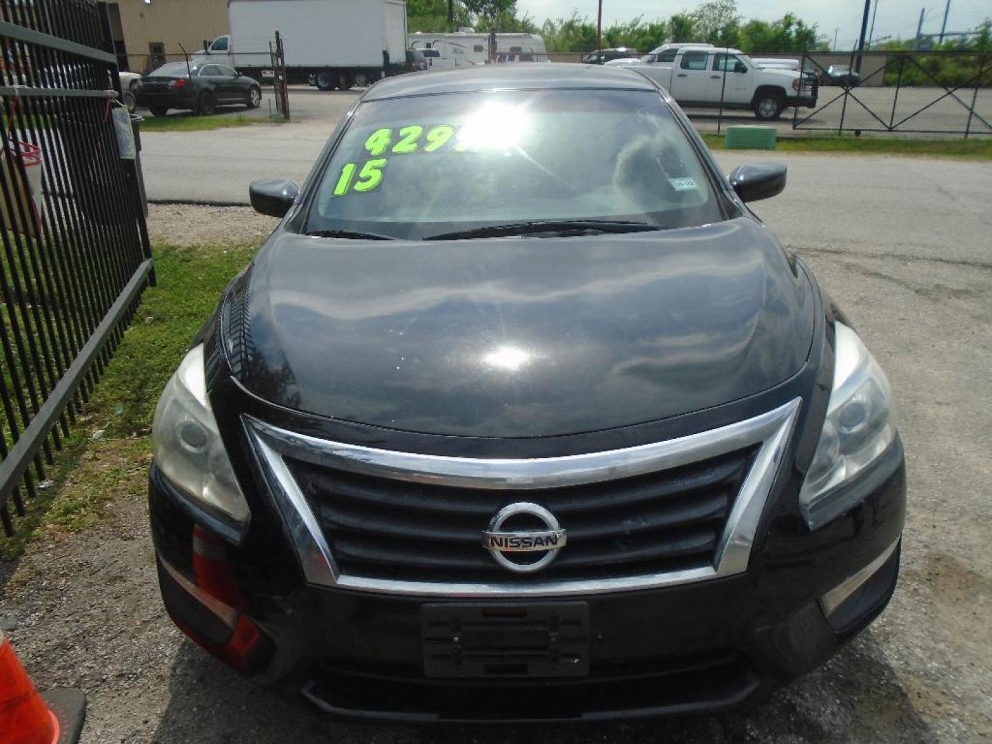 2015 BLACK NISSAN ALTIMA 2.5 S (1N4AL3AP8FC) with an 2.5L L4 DOHC 16V engine, AUTOMATIC transmission, located at 2303 West Mt. Houston, Houston, 77038, (281) 507-3956, 29.771597, -95.339569 - Photo#0