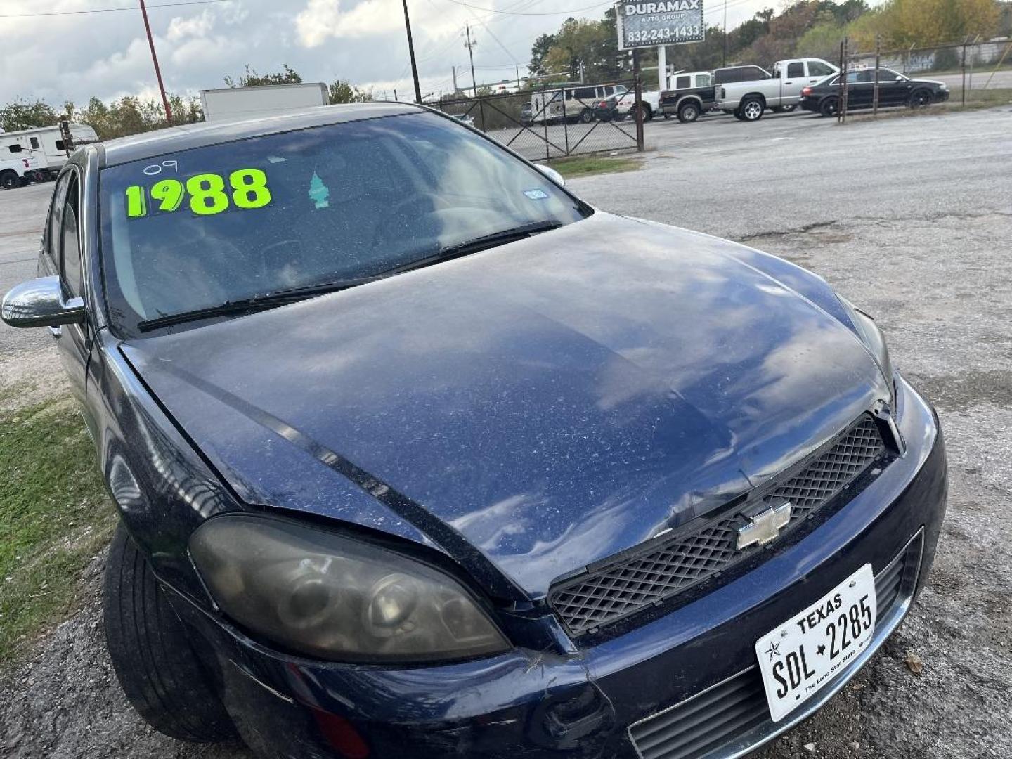 2009 BLUE CHEVROLET IMPALA LT (2G1WT57KX91) with an 3.5L V6 OHV 12V FFV engine, AUTOMATIC transmission, located at 2303 West Mt. Houston, Houston, 77038, (281) 507-3956, 29.771597, -95.339569 - Photo#0