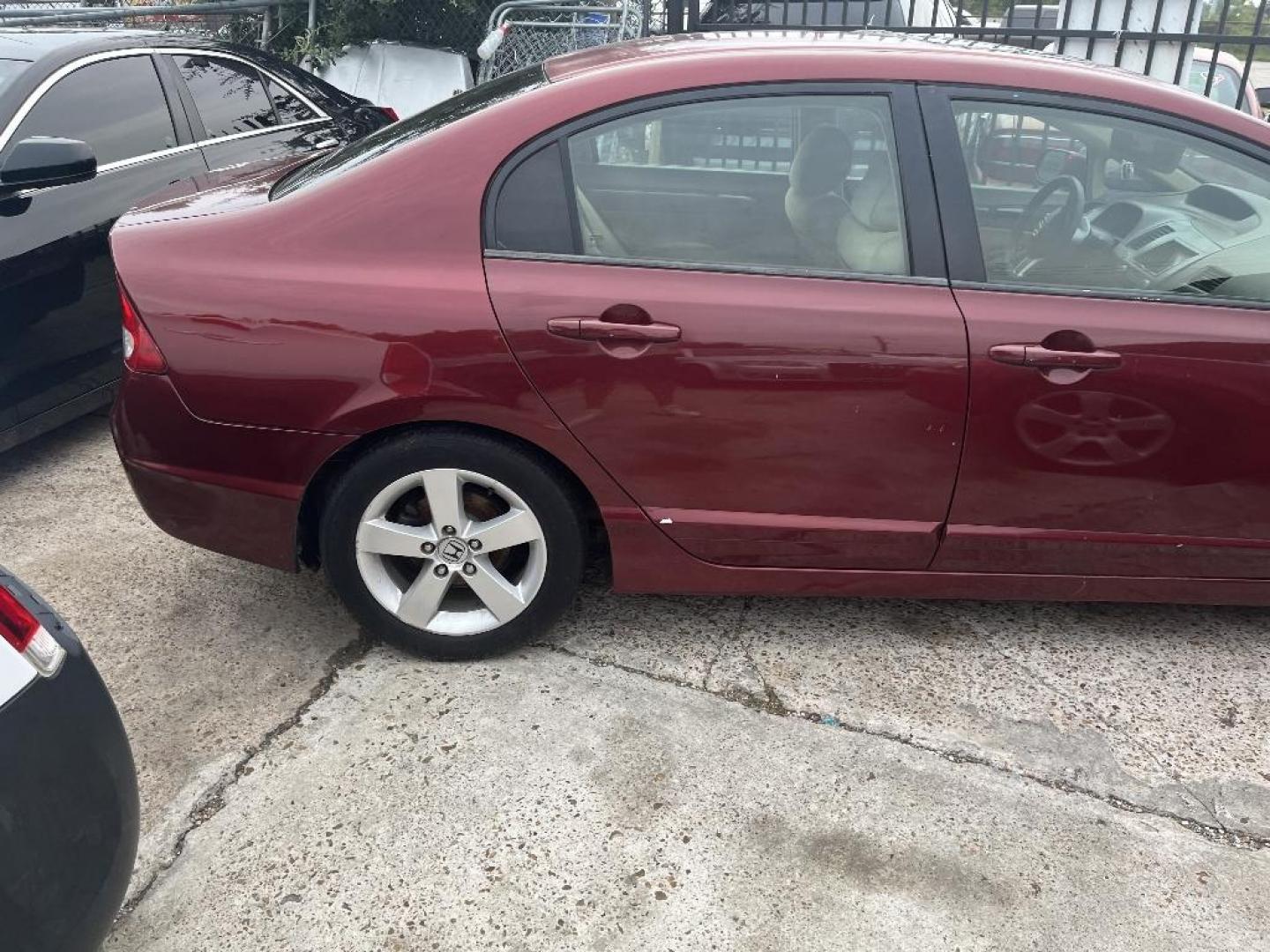 2007 RED HONDA CIVIC EX Sedan AT (1HGFA16837L) with an 1.8L L4 SOHC 16V engine, AUTOMATIC transmission, located at 2303 West Mt. Houston, Houston, 77038, (281) 507-3956, 29.771597, -95.339569 - Photo#1