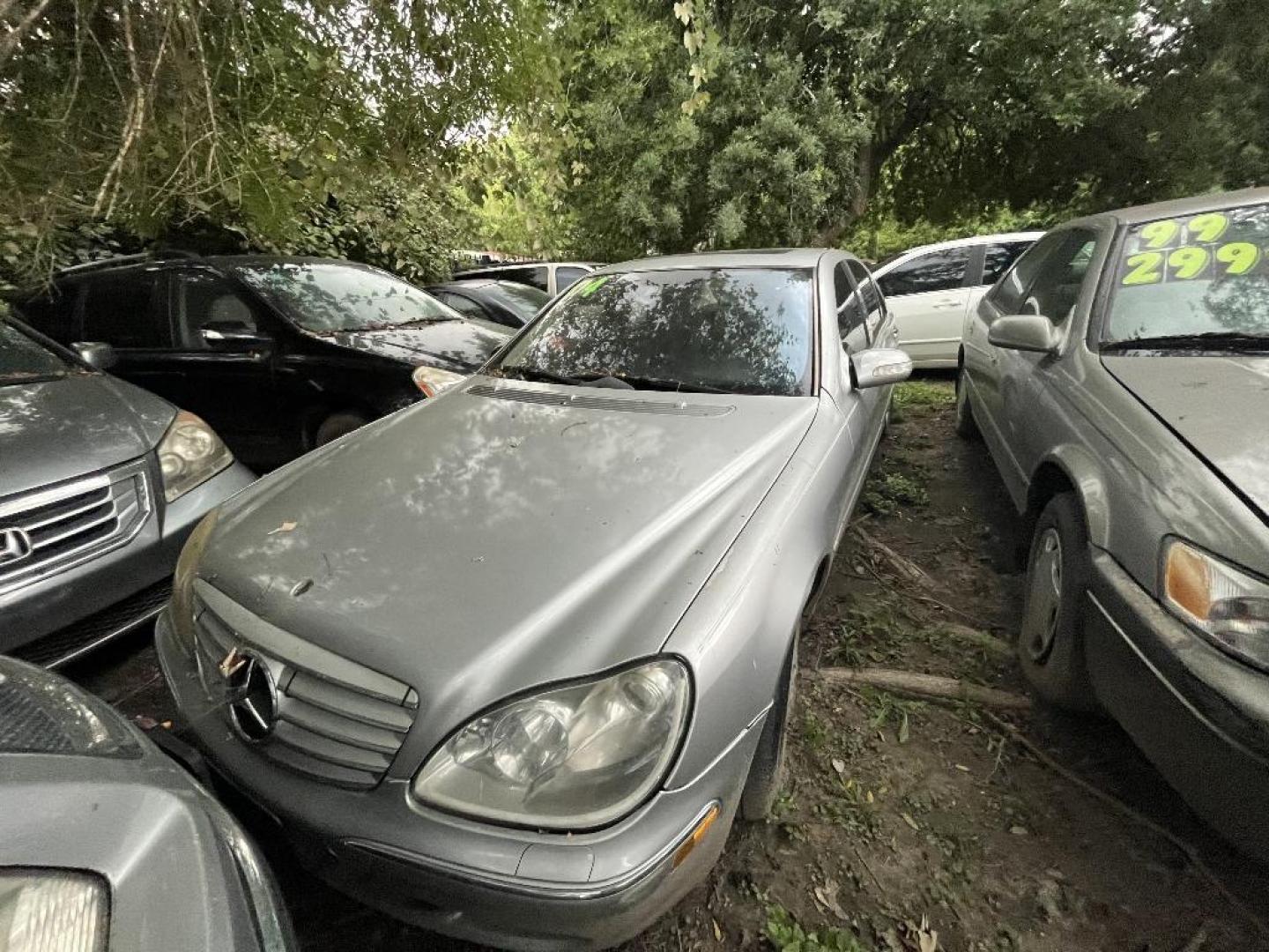 2004 GRAY MERCEDES-BENZ S-CLASS S500 (WDBNG75JX4A) with an 5.0L V8 SOHC 24V engine, AUTOMATIC transmission, located at 2303 West Mt. Houston, Houston, 77038, (281) 507-3956, 29.771597, -95.339569 - Photo#0