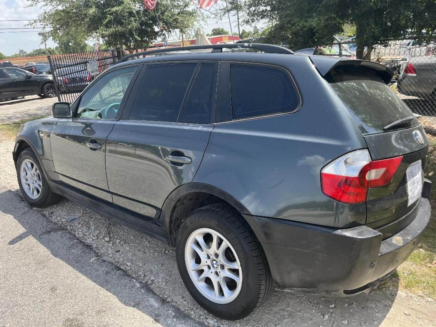 2004 GRAY BMW X3 2.5i (WBXPA73424W) with an 2.5L L6 DOHC 24V engine, AUTOMATIC transmission, located at 2303 West Mt. Houston, Houston, Texas, 77038, (281) 507-3956, 29.771597, -95.339569 - Photo#2