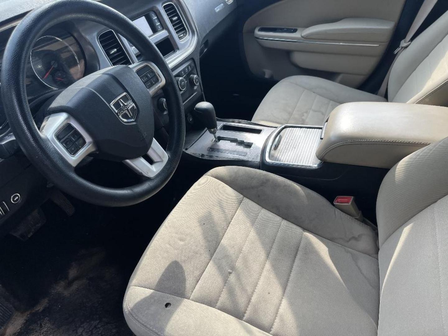 2014 WHITE DODGE CHARGER SE (2C3CDXBG1EH) with an 3.6L V6 DOHC 24V engine, AUTOMATIC transmission, located at 2303 West Mt. Houston, Houston, Texas, 77038, (281) 507-3956, 29.771597, -95.339569 - Photo#1