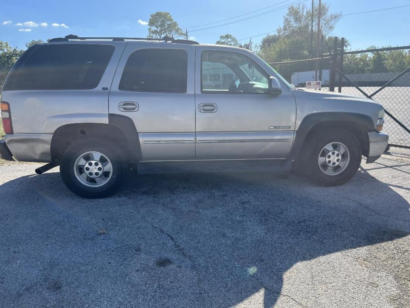 2003 BROWN CHEVROLET TAHOE 2WD (1GNEC13Z43R) with an 5.3L V8 OHV 16V FFV engine, AUTOMATIC transmission, located at 2303 West Mt. Houston, Houston, Texas, 77038, (281) 507-3956, 29.771597, -95.339569 - Photo#2