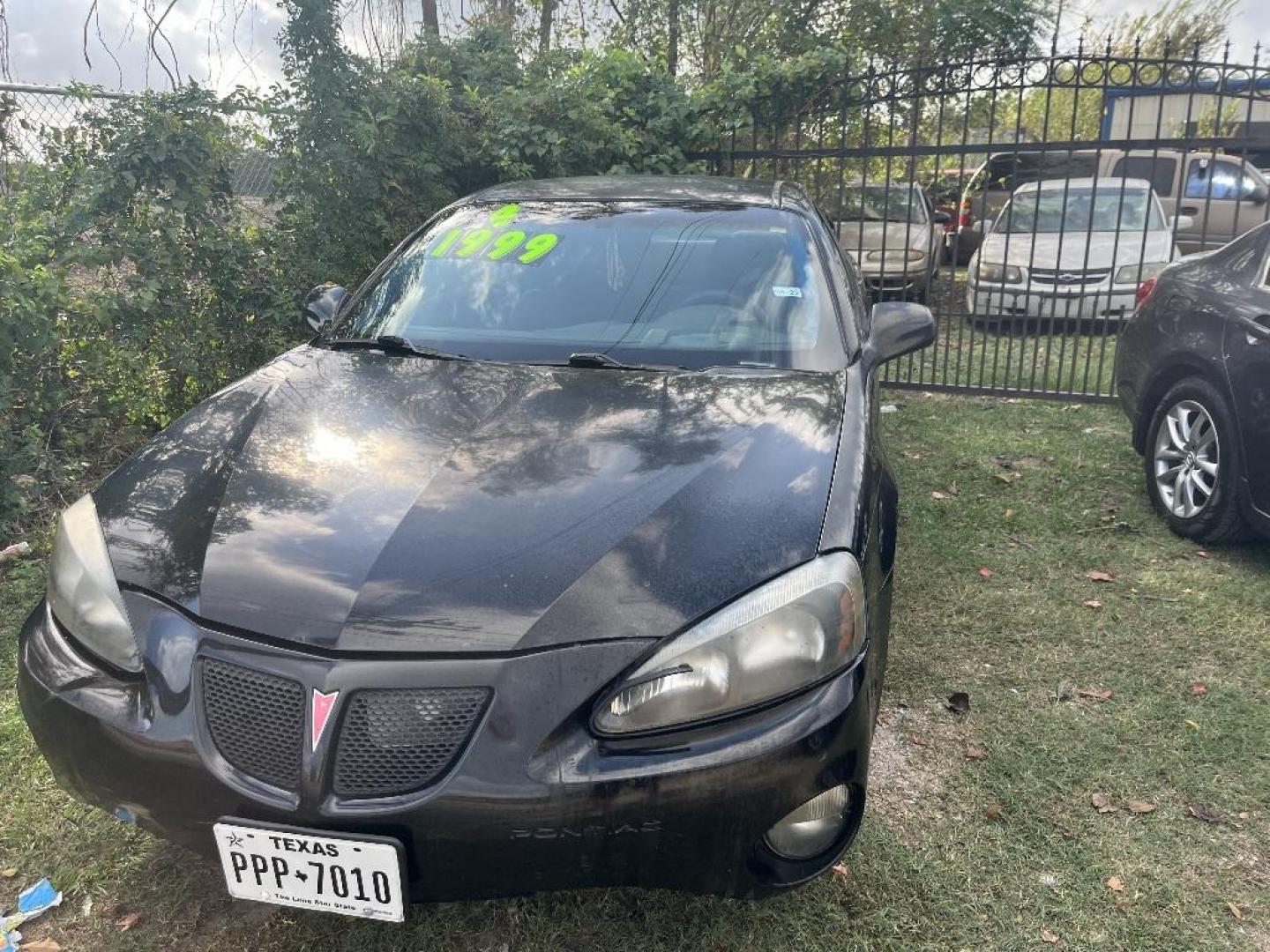 2004 BLACK PONTIAC GRAND PRIX GT2 (2G2WS522X41) with an 3.8L V6 OHV 12V engine, AUTOMATIC transmission, located at 2303 West Mt. Houston, Houston, 77038, (281) 507-3956, 29.771597, -95.339569 - Photo#3