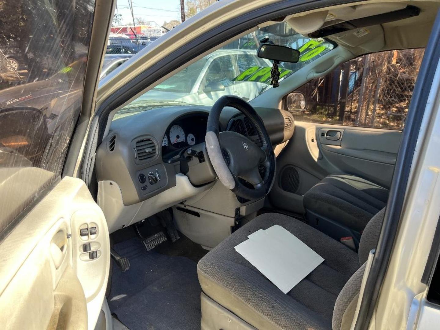 2007 BROWN DODGE GRAND CARAVAN SXT (2D4GP44L87R) with an 3.8L V6 OHV 12V engine, AUTOMATIC transmission, located at 2303 West Mt. Houston, Houston, Texas, 77038, (281) 507-3956, 29.771597, -95.339569 - Photo#3