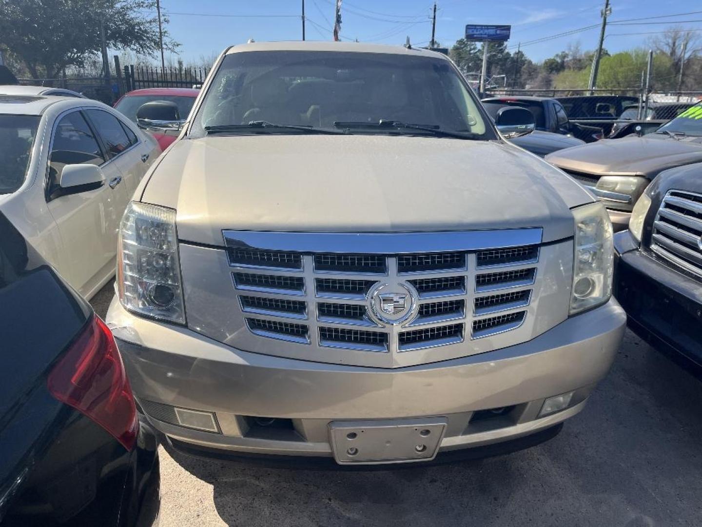 2008 GOLD CADILLAC ESCALADE 2WD (1GYEC63818R) with an 6.2L V8 OHV 16V engine, AUTOMATIC transmission, located at 2303 West Mt. Houston, Houston, Texas, 77038, (281) 507-3956, 29.771597, -95.339569 - Photo#0