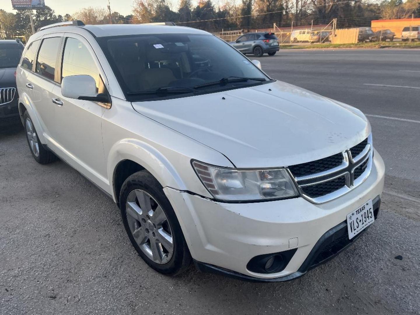 2013 WHITE DODGE JOURNEY Crew (3C4PDCDG8DT) with an 3.6L V6 DOHC 24V engine, AUTOMATIC transmission, located at 2303 West Mt. Houston, Houston, 77038, (281) 507-3956, 29.771597, -95.339569 - Photo#0