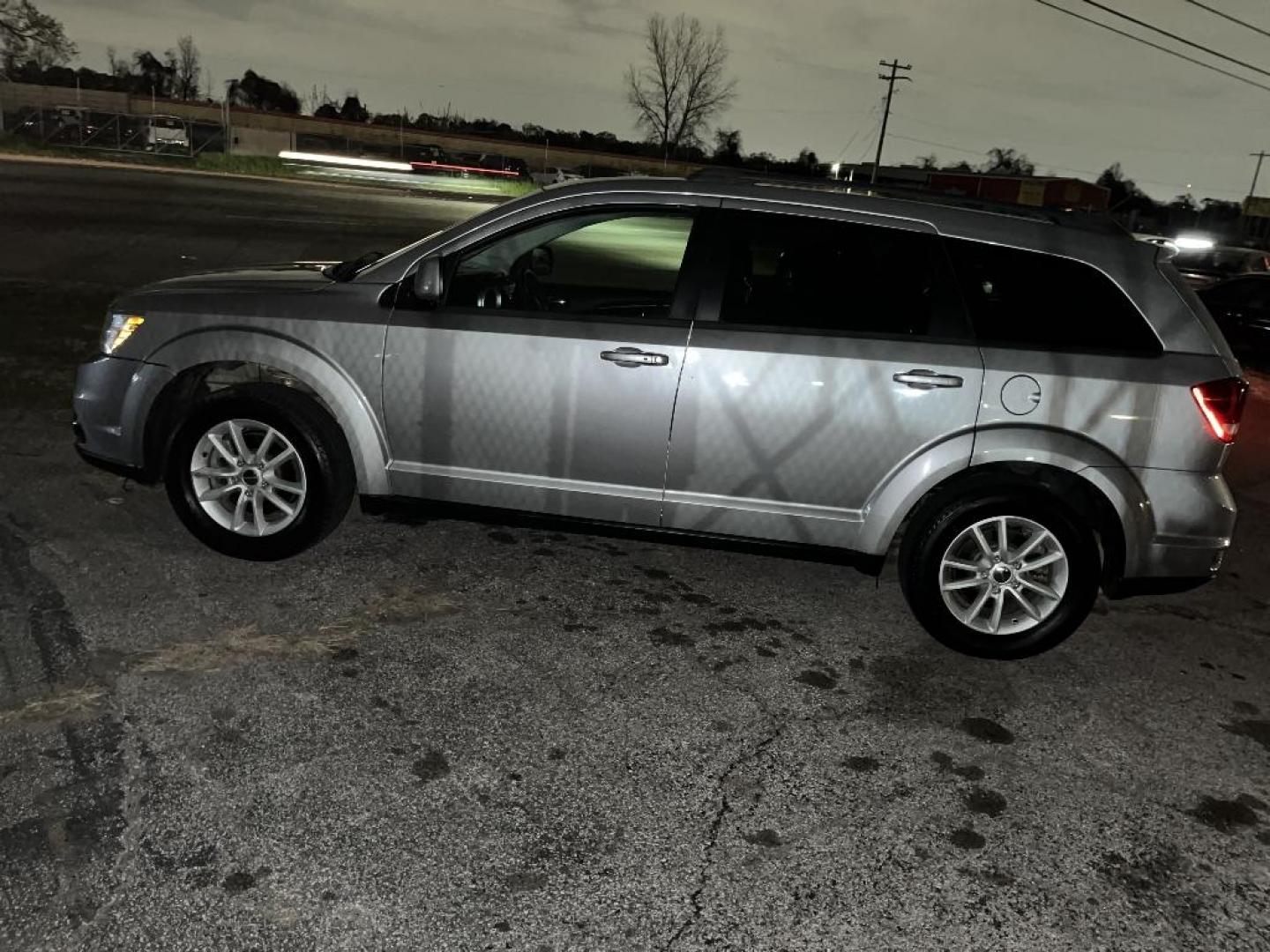 2015 GRAY DODGE JOURNEY SXT (3C4PDCBGXFT) with an 3.6L V6 DOHC 24V engine, AUTOMATIC transmission, located at 2303 West Mt. Houston, Houston, 77038, (281) 507-3956, 29.771597, -95.339569 - Photo#2