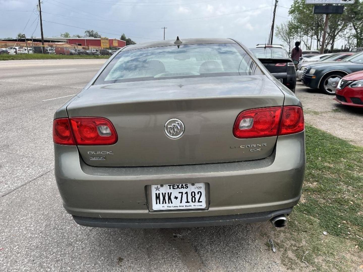 2011 BROWN BUICK LUCERNE CXL (1G4HC5EM4BU) with an 3.9L V6 OHV 12V engine, AUTOMATIC transmission, located at 2303 West Mt. Houston, Houston, Texas, 77038, (281) 507-3956, 29.771597, -95.339569 - Photo#1