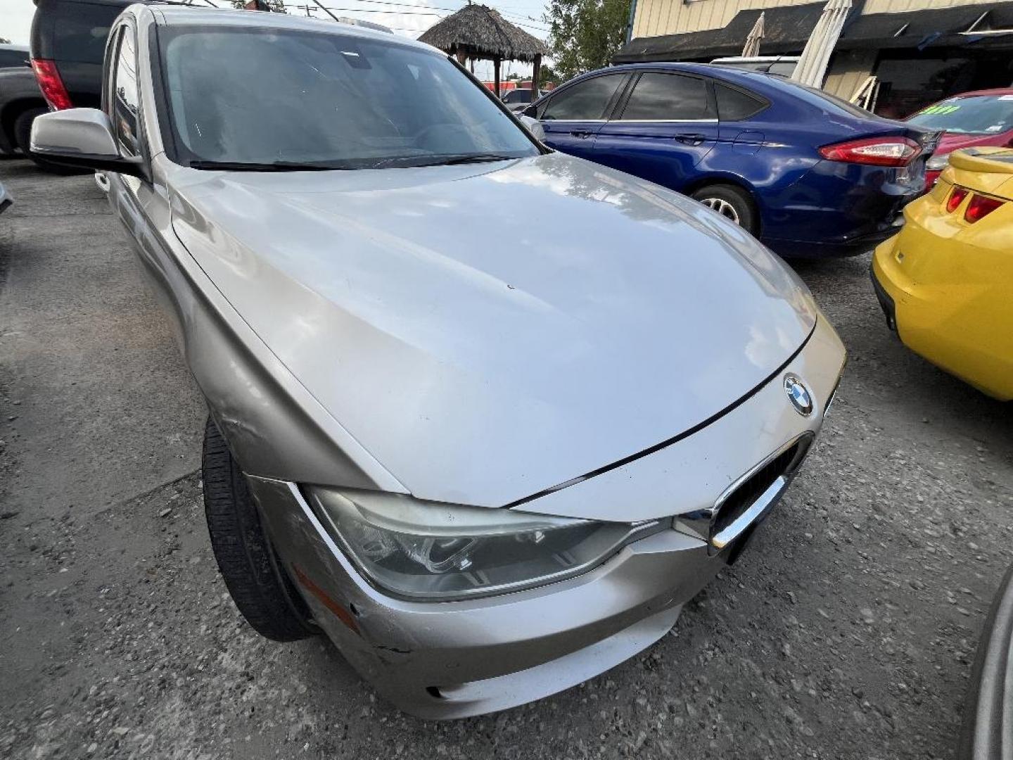 2014 BROWN BMW 3-SERIES 320i Sedan (WBA3B1C55EK) with an 2.0L L4 DOHC 16V engine, AUTOMATIC transmission, located at 2303 West Mt. Houston, Houston, Texas, 77038, (281) 507-3956, 29.771597, -95.339569 - Photo#3