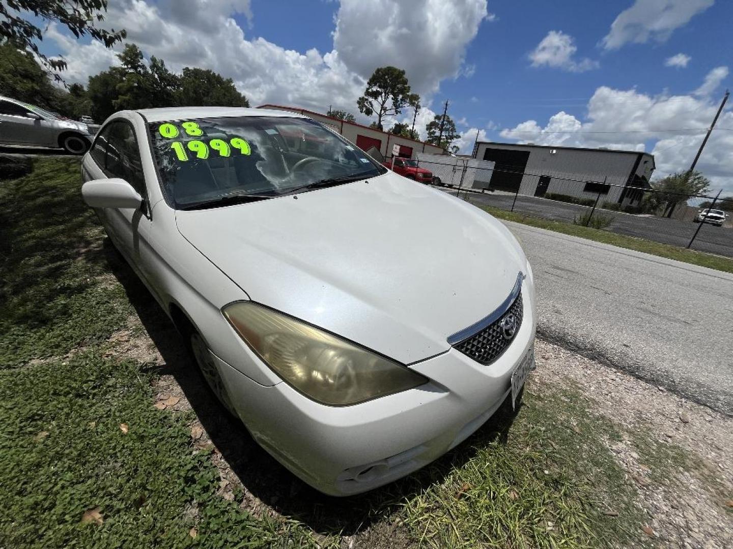 2008 WHITE TOYOTA CAMRY SOLARA Sport (4T1CE30PX8U) with an 2.4L L4 DOHC 16V engine, AUTOMATIC transmission, located at 2303 West Mt. Houston, Houston, Texas, 77038, (281) 507-3956, 29.771597, -95.339569 - Photo#5