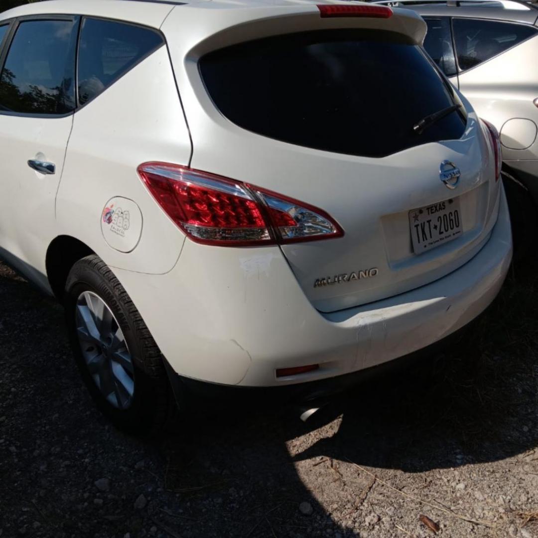 2012 WHITE NISSAN MURANO SV (JN8AZ1MU3CW) with an 3.5L V6 DOHC 24V engine, AUTOMATIC transmission, located at 2303 West Mt. Houston, Houston, Texas, 77038, (281) 507-3956, 29.771597, -95.339569 - Photo#2