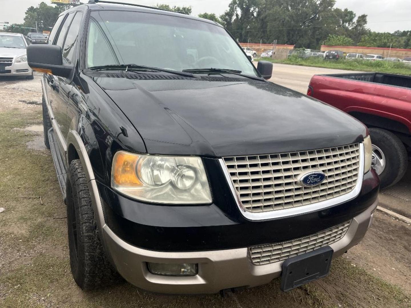 2003 GRAY FORD EXPEDITION Eddie Bauer 5.4L 2WD (1FMRU17L33L) with an 5.4L V8 SOHC 16V engine, AUTOMATIC transmission, located at 2303 West Mt. Houston, Houston, Texas, 77038, (281) 507-3956, 29.771597, -95.339569 - Photo#3