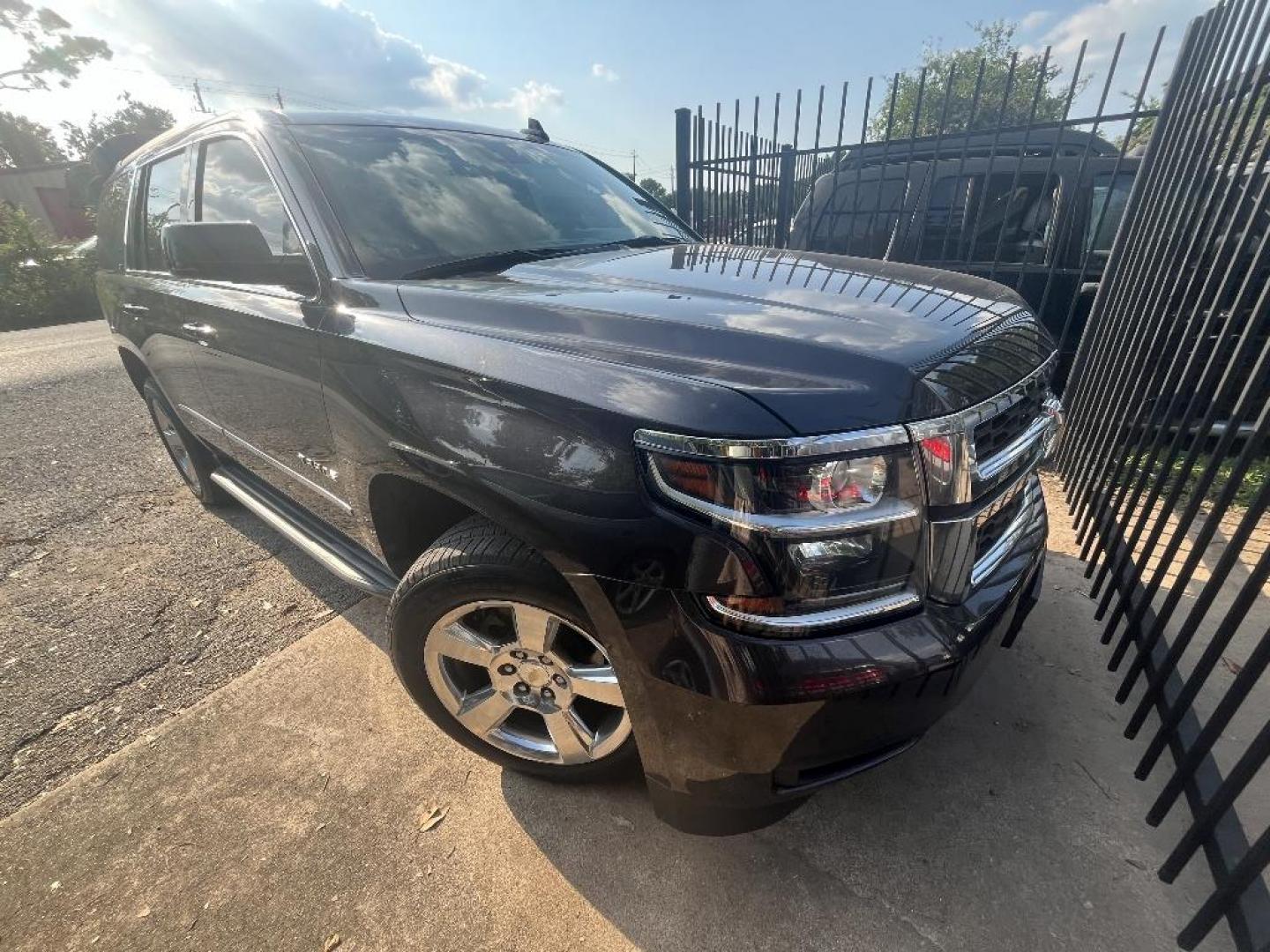 2016 BLACK CHEVROLET TAHOE LT 2WD (1GNSCBKC1GR) with an 5.3L V8 OHV 16V engine, AUTOMATIC transmission, located at 2303 West Mt. Houston, Houston, Texas, 77038, (281) 507-3956, 29.771597, -95.339569 - Photo#1