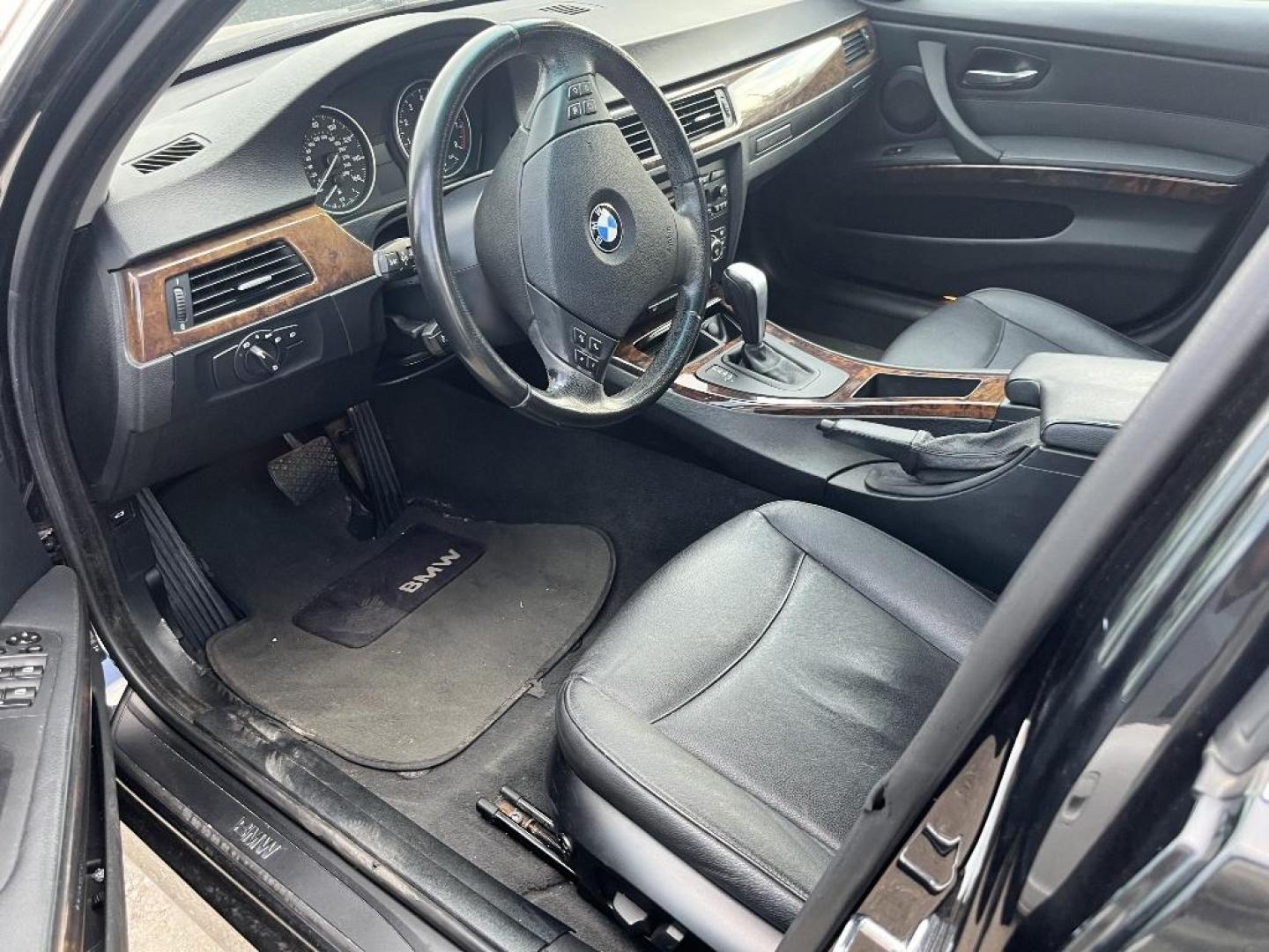 2007 BLACK BMW 3-SERIES 335xi (WBAVD53567A) with an 3.0L L6 DOHC 24V engine, AUTOMATIC transmission, located at 2303 West Mt. Houston, Houston, Texas, 77038, (281) 507-3956, 29.771597, -95.339569 - Photo#3