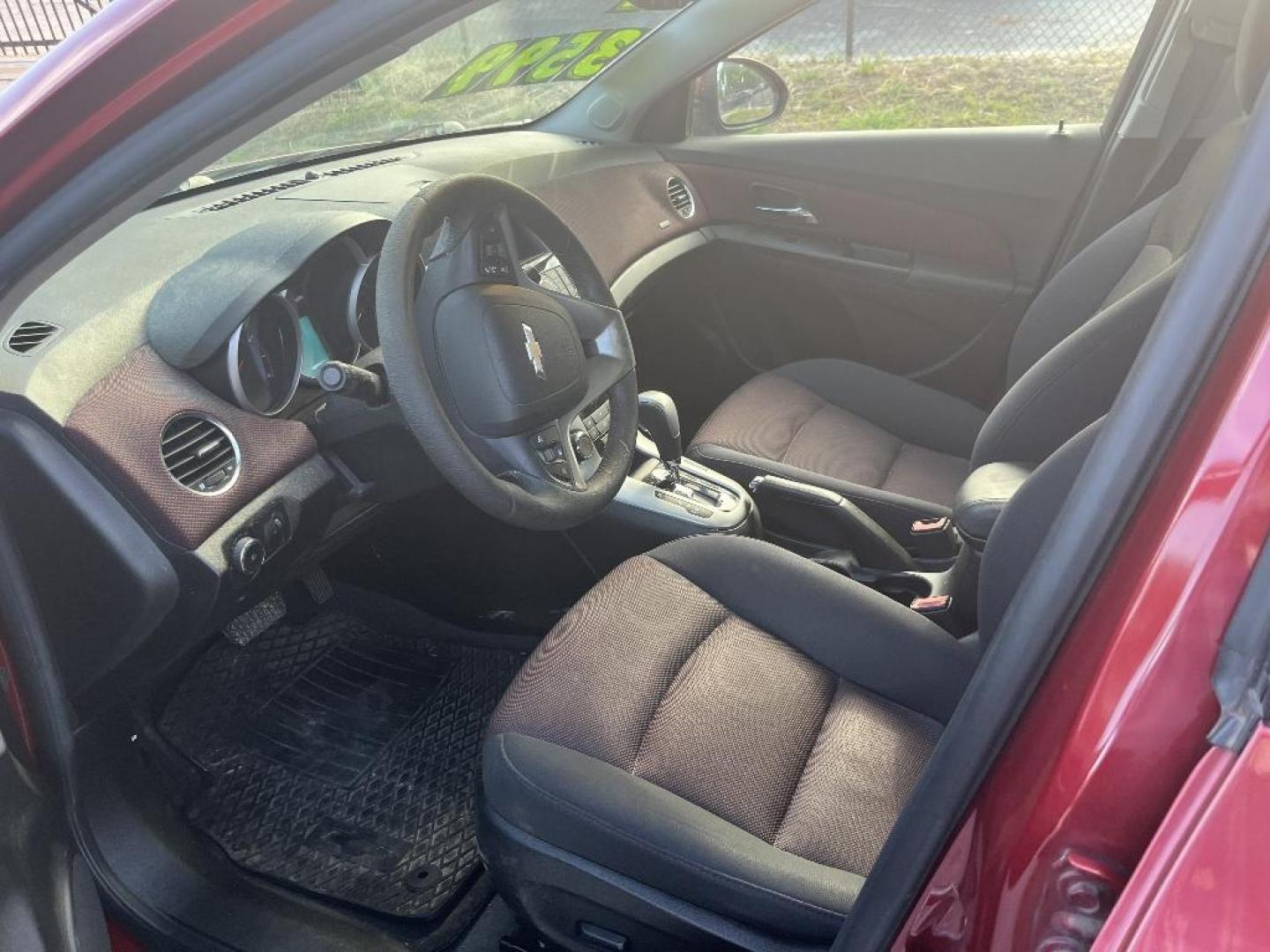 2012 RED CHEVROLET CRUZE Eco (1G1PJ5SC8C7) with an 1.4L L4 DOHC 16V TURBO engine, AUTOMATIC transmission, located at 2303 West Mt. Houston, Houston, Texas, 77038, (281) 507-3956, 29.771597, -95.339569 - Photo#4