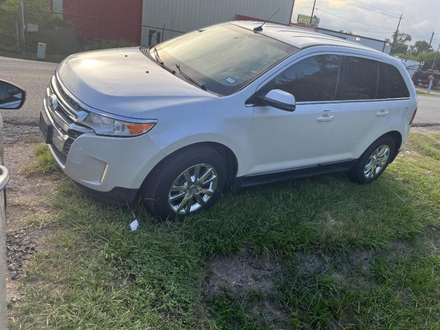 2012 WHITE FORD EDGE Limited FWD (2FMDK3K96CB) with an 2.0L L4 DOHC 16V engine, AUTOMATIC transmission, located at 2303 West Mt. Houston, Houston, Texas, 77038, (281) 507-3956, 29.771597, -95.339569 - Photo#5