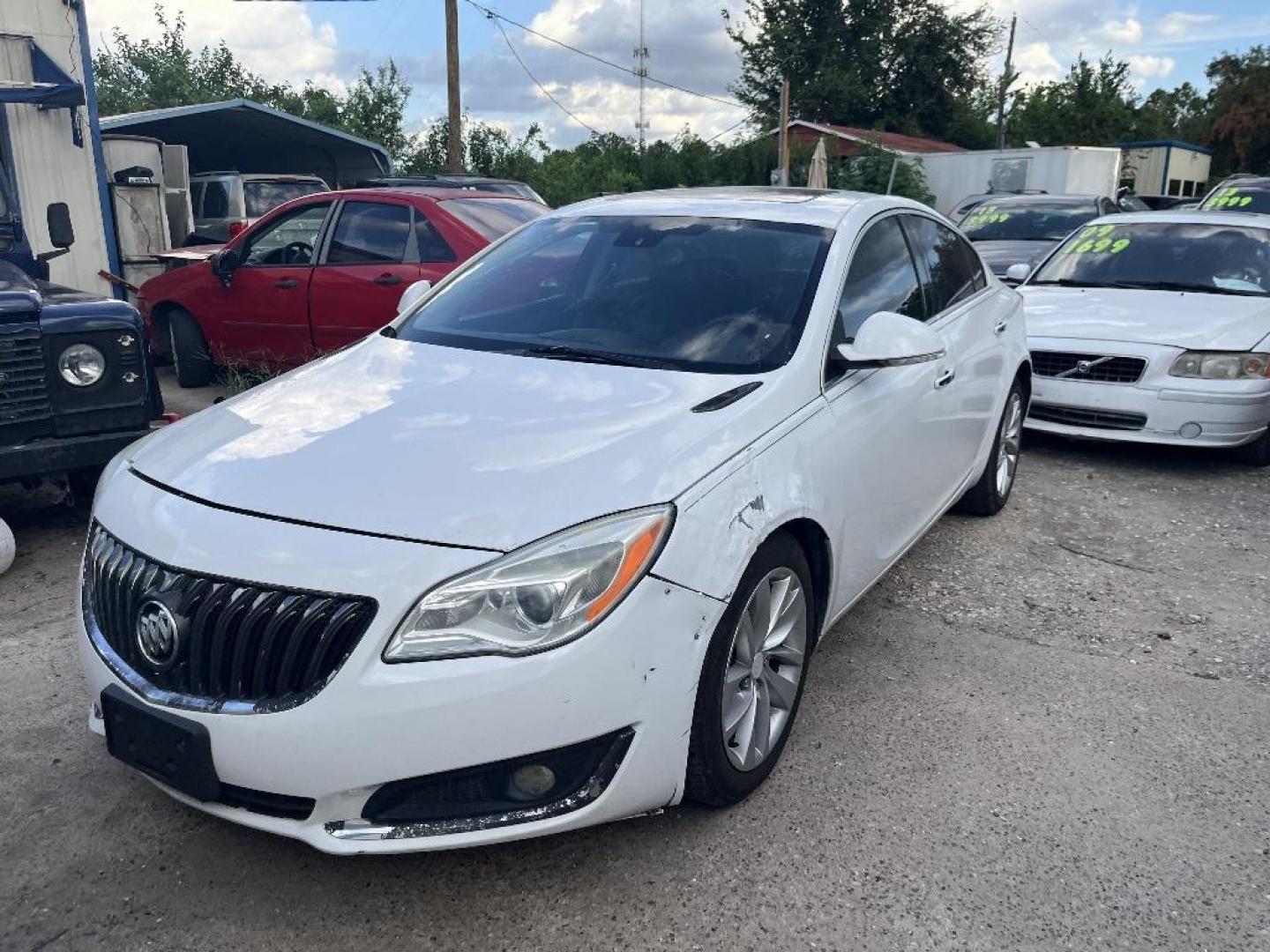 2014 WHITE BUICK REGAL Premium 1 (2G4GN5EX6E9) with an 2.0L L4 DOHC 16V TURBO engine, AUTOMATIC transmission, located at 2303 West Mt. Houston, Houston, Texas, 77038, (281) 507-3956, 29.771597, -95.339569 - Photo#0