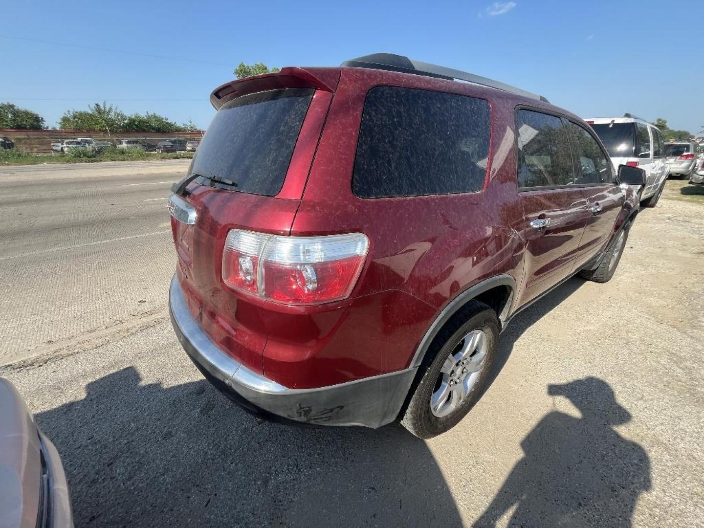 2010 MAROON GMC ACADIA SLE FWD (1GKLRLED3AJ) with an 3.6L V6 DOHC 24V engine, AUTOMATIC transmission, located at 2303 West Mt. Houston, Houston, Texas, 77038, (281) 507-3956, 29.771597, -95.339569 - Photo#3