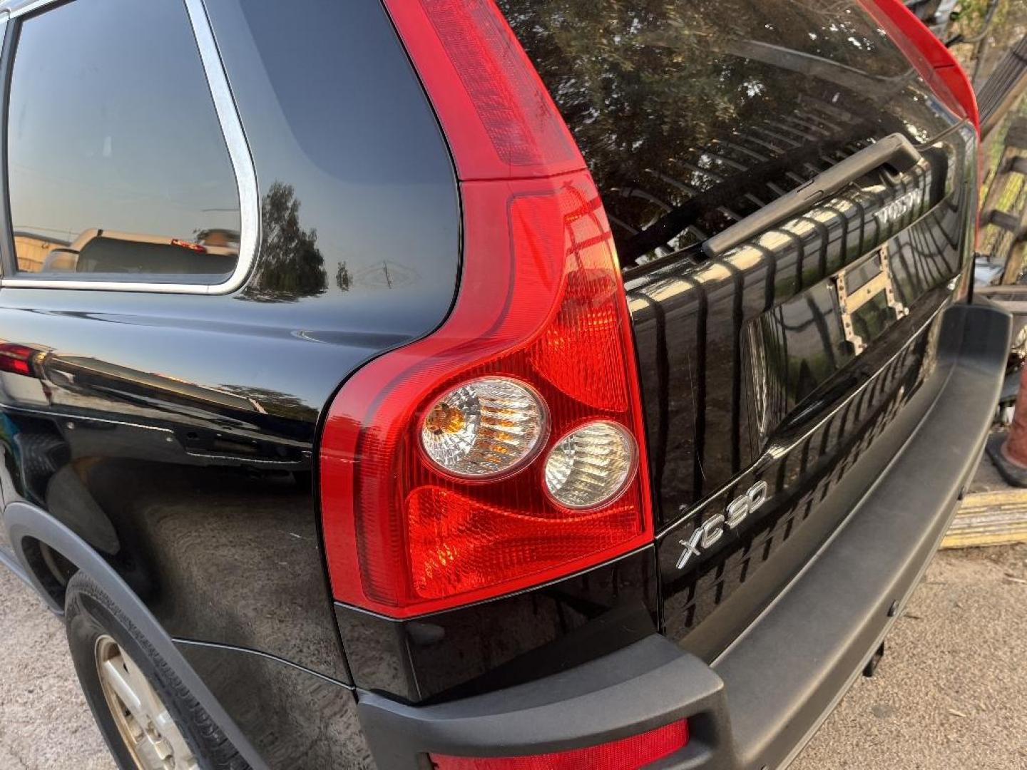 2006 BLACK VOLVO XC90 2.5T (YV4CY592161) with an 2.5L L5 DOHC 20V TURBO engine, AUTOMATIC transmission, located at 2303 West Mt. Houston, Houston, Texas, 77038, (281) 507-3956, 29.771597, -95.339569 - Photo#1