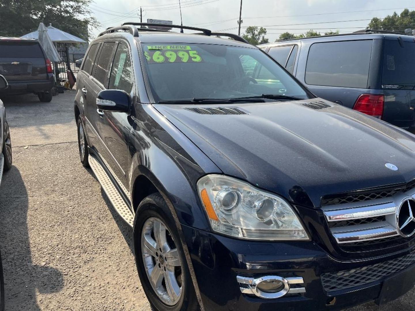 2007 BLUE MERCEDES-BENZ GL-CLASS GL450 (4JGBF71E87A) with an 4.7L V8 DOHC 32V engine, AUTOMATIC transmission, located at 2303 West Mt. Houston, Houston, Texas, 77038, (281) 507-3956, 29.771597, -95.339569 - Photo#0