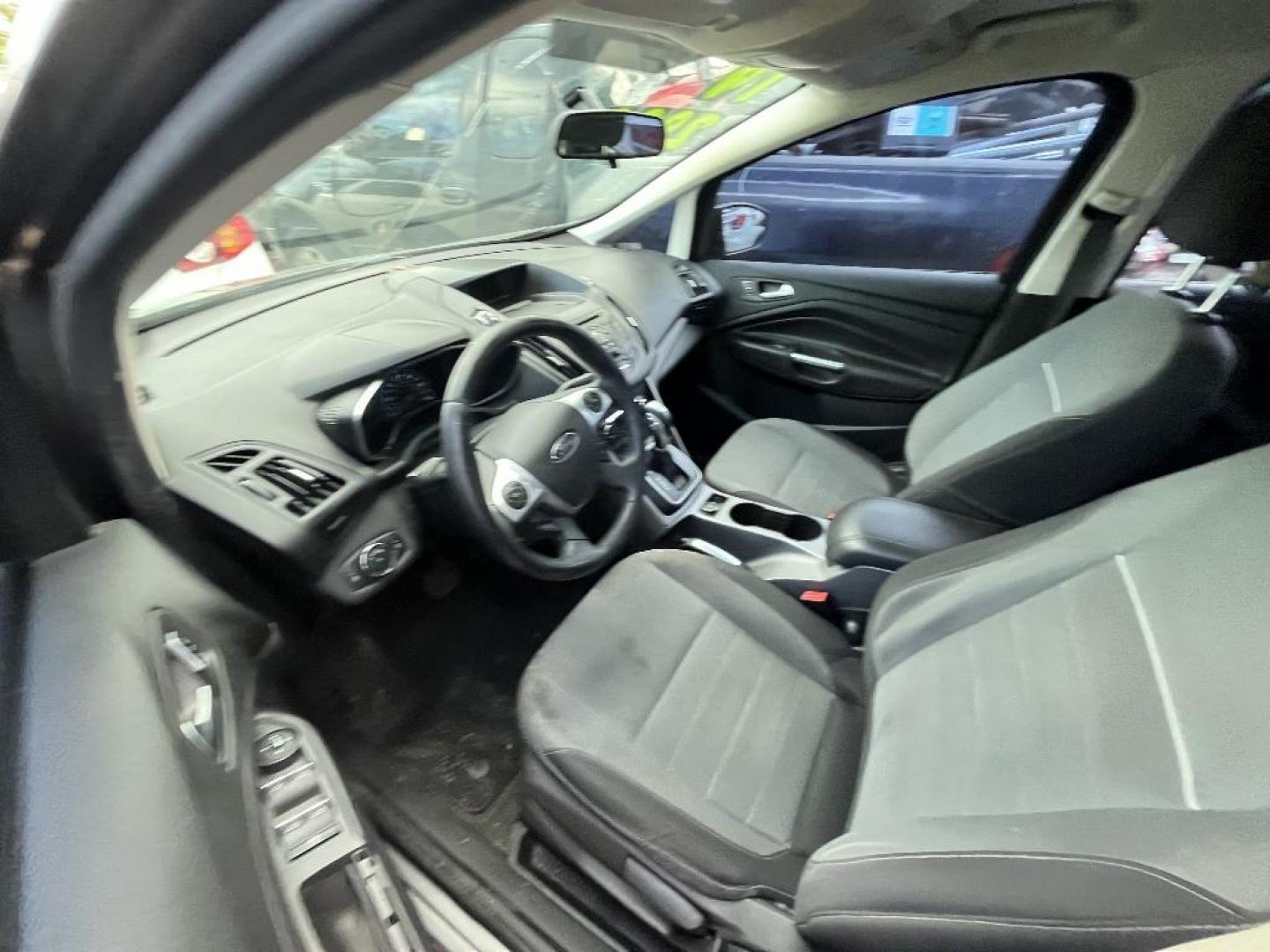 2014 GRAY FORD C-MAX HYBRID SE (1FADP5AU7EL) with an 2.0L L4 DOHC 16V HYBRID engine, AUTOMATIC transmission, located at 2303 West Mt. Houston, Houston, Texas, 77038, (281) 507-3956, 29.771597, -95.339569 - Photo#3