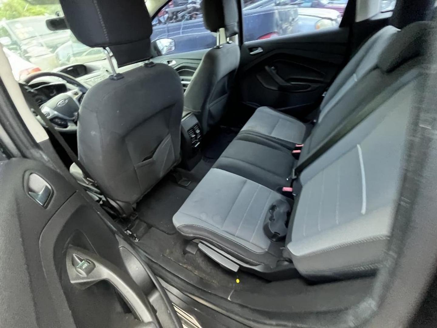 2014 GRAY FORD C-MAX HYBRID SE (1FADP5AU7EL) with an 2.0L L4 DOHC 16V HYBRID engine, AUTOMATIC transmission, located at 2303 West Mt. Houston, Houston, Texas, 77038, (281) 507-3956, 29.771597, -95.339569 - Photo#6