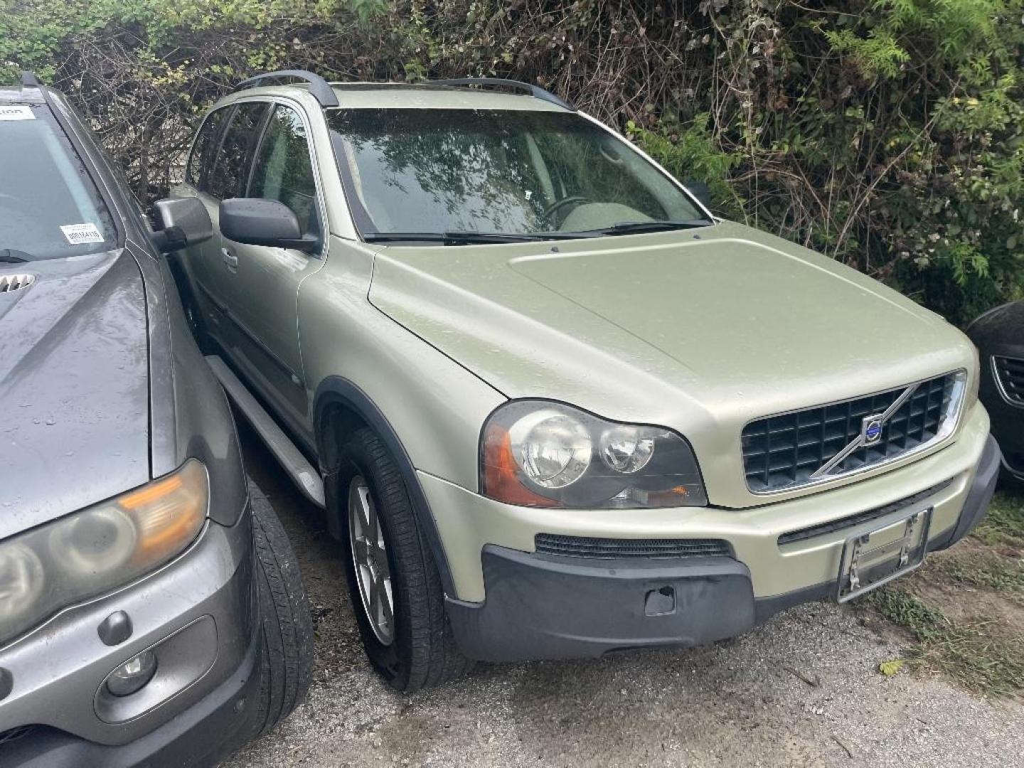 2006 GREEN VOLVO XC90 2.5T (YV4CY592561) with an 2.5L L5 DOHC 20V TURBO engine, AUTOMATIC transmission, located at 2303 West Mt. Houston, Houston, Texas, 77038, (281) 507-3956, 29.771597, -95.339569 - Photo#2