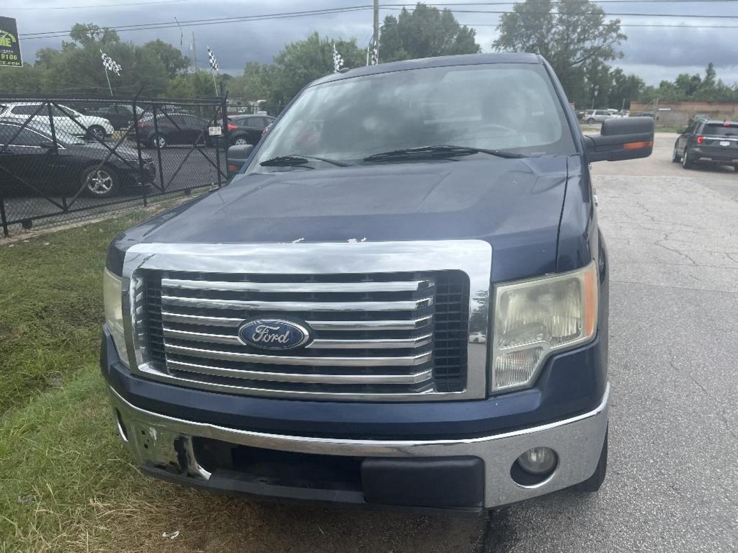 2010 BLUE FORD F-150 Lariat SuperCrew 5.5-ft. Bed 2WD (1FTEW1C84AK) with an 4.6L V8 SOHC 24V engine, AUTOMATIC transmission, located at 2303 West Mt. Houston, Houston, Texas, 77038, (281) 507-3956, 29.771597, -95.339569 - Photo#1