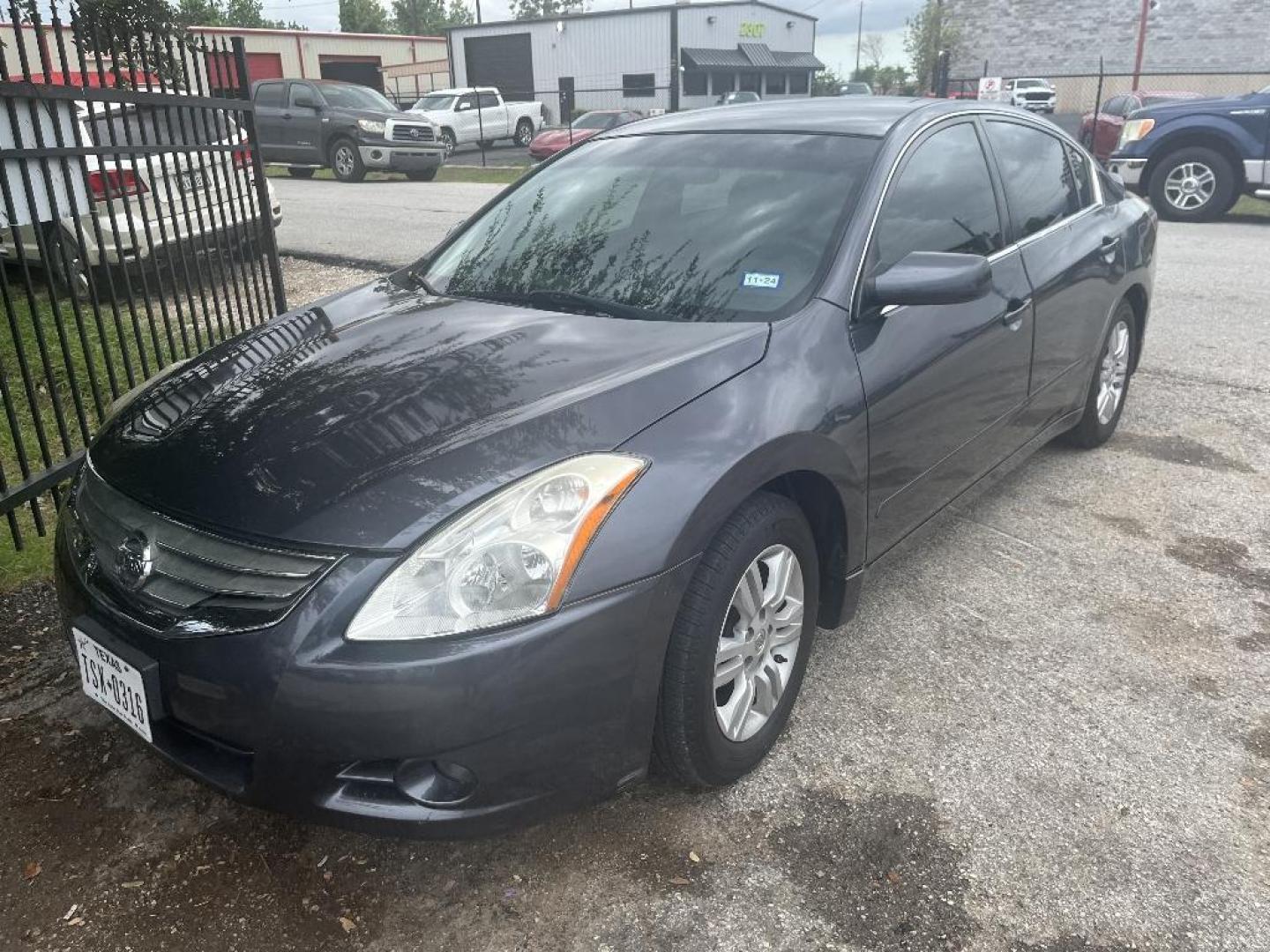 2012 BLUE NISSAN ALTIMA 2.5 S (1N4AL2AP3CN) with an 2.5L L4 DOHC 16V engine, AUTOMATIC transmission, located at 2303 West Mt. Houston, Houston, Texas, 77038, (281) 507-3956, 29.771597, -95.339569 - Photo#1