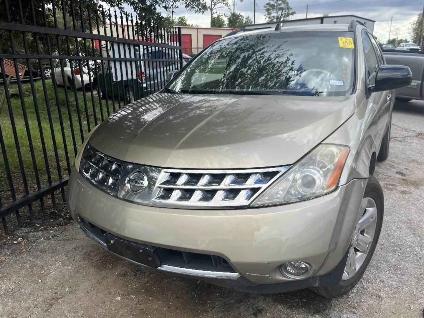 2006 BROWN NISSAN MURANO S 2WD (JN8AZ08TX6W) with an 3.5L V6 DOHC 24V engine, AUTOMATIC transmission, located at 2303 West Mt. Houston, Houston, Texas, 77038, (281) 507-3956, 29.771597, -95.339569 - Photo#3