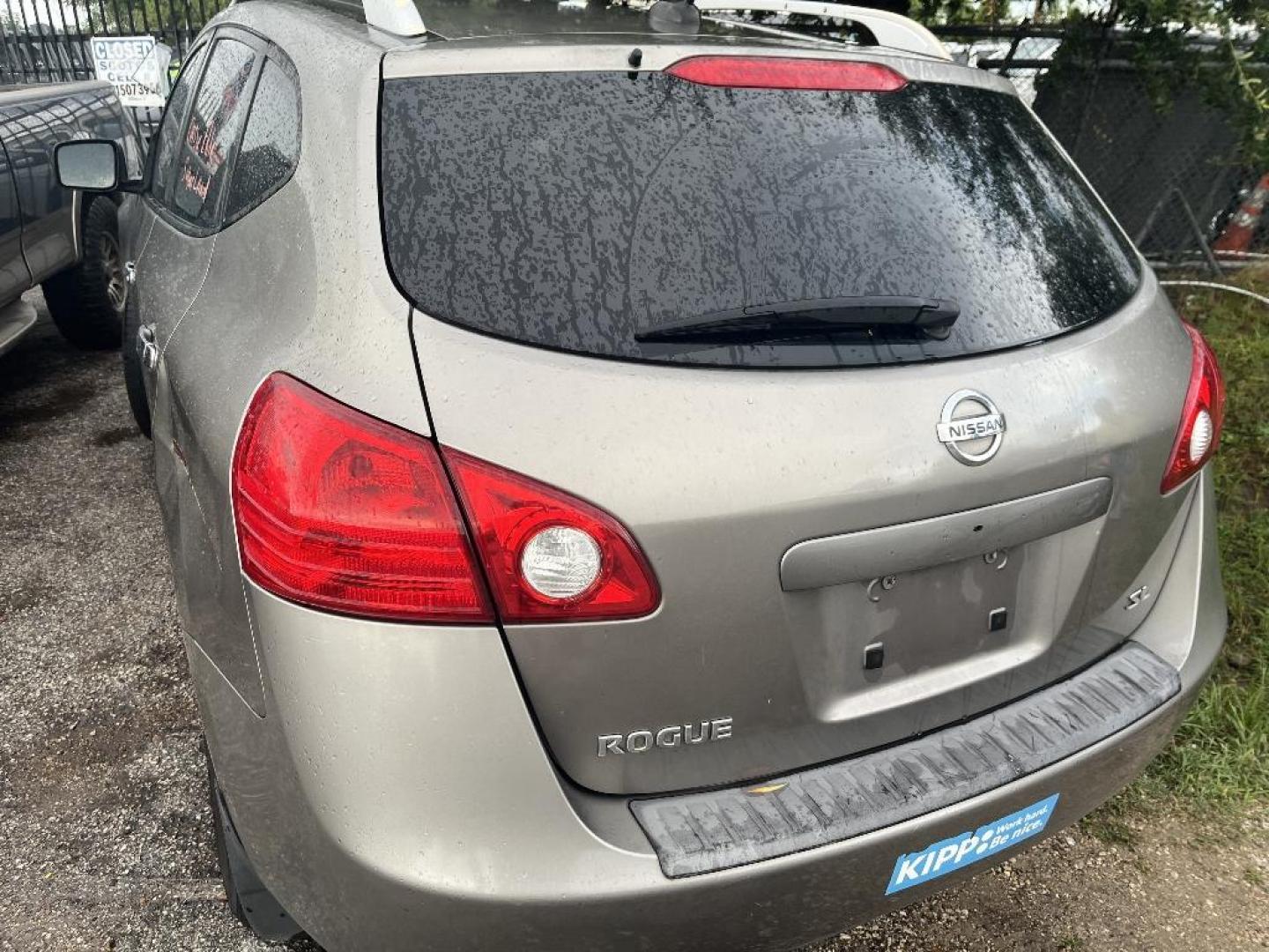 2010 BROWN NISSAN ROGUE S 2WD (JN8AS5MT1AW) with an 2.5L L4 DOHC 16V engine, AUTOMATIC transmission, located at 2303 West Mt. Houston, Houston, Texas, 77038, (281) 507-3956, 29.771597, -95.339569 - Photo#4