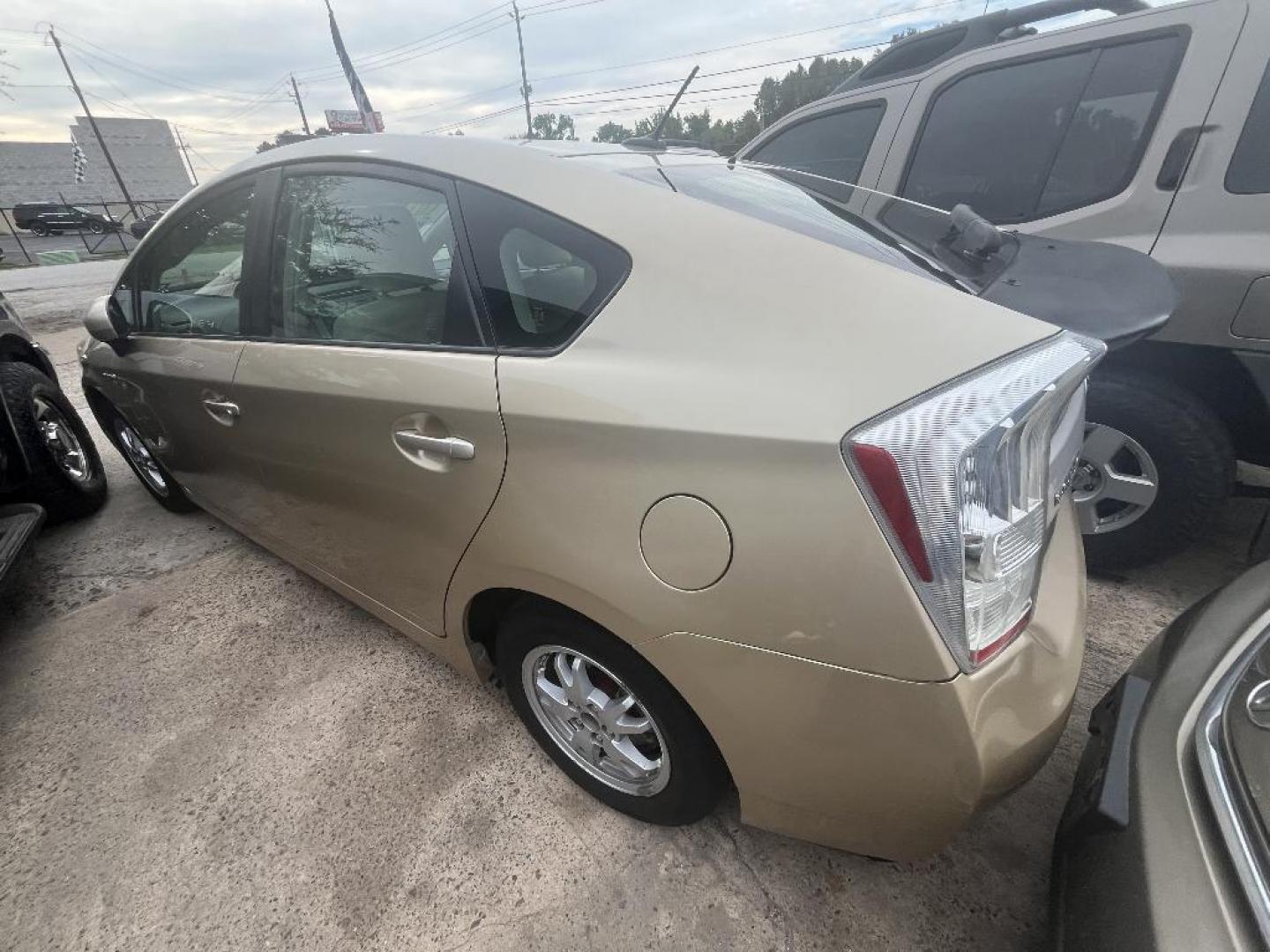 2010 BROWN TOYOTA PRIUS Prius II (JTDKN3DU9A0) with an 1.8L L4 DOHC 16V HYBRID engine, AUTOMATIC transmission, located at 2303 West Mt. Houston, Houston, Texas, 77038, (281) 507-3956, 29.771597, -95.339569 - Photo#1