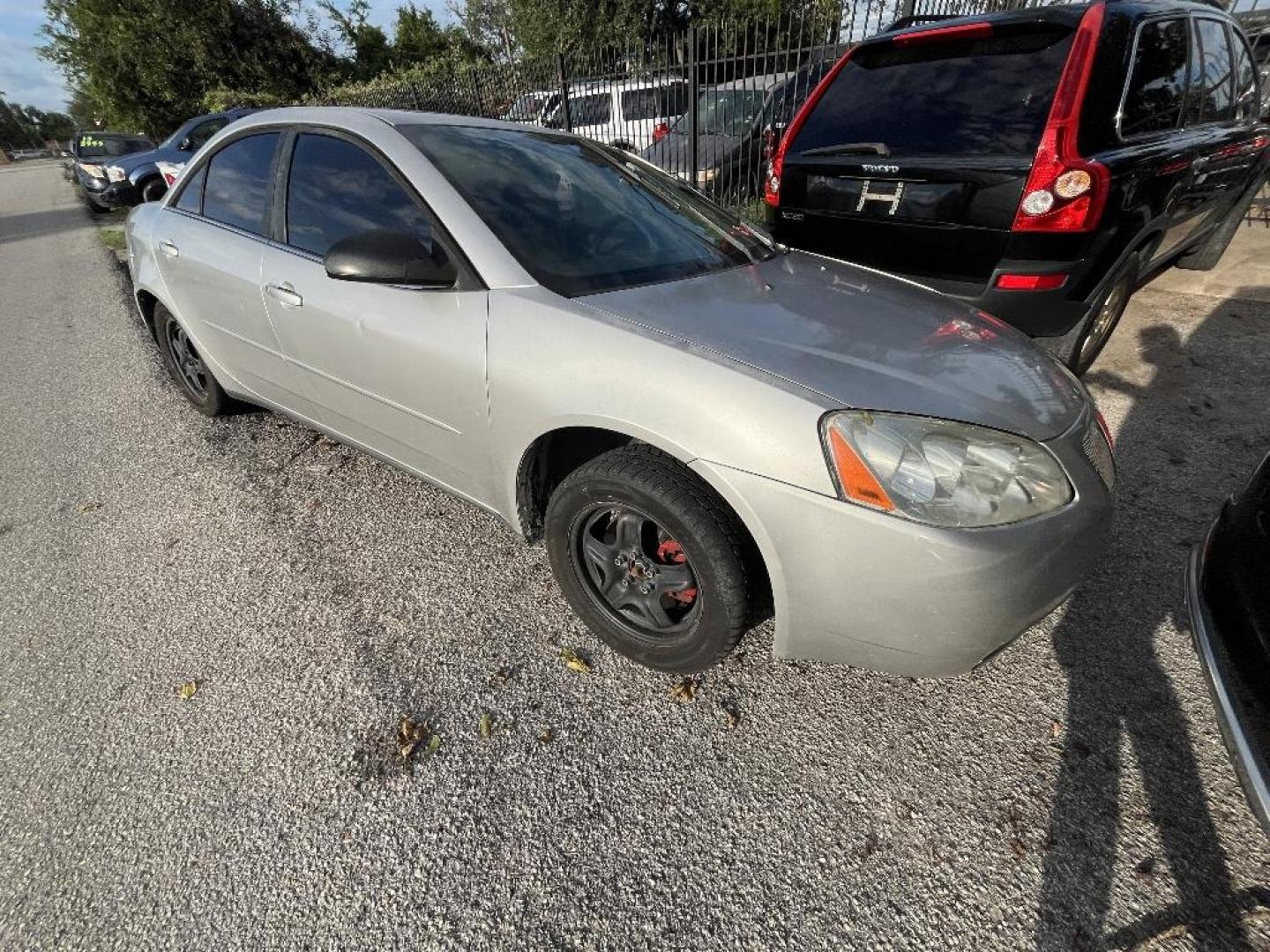 2005 GRAY PONTIAC G6 Base (1G2ZG528054) with an 3.5L V6 OHV 12V engine, AUTOMATIC transmission, located at 2303 West Mt. Houston, Houston, Texas, 77038, (281) 507-3956, 29.771597, -95.339569 - Photo#8