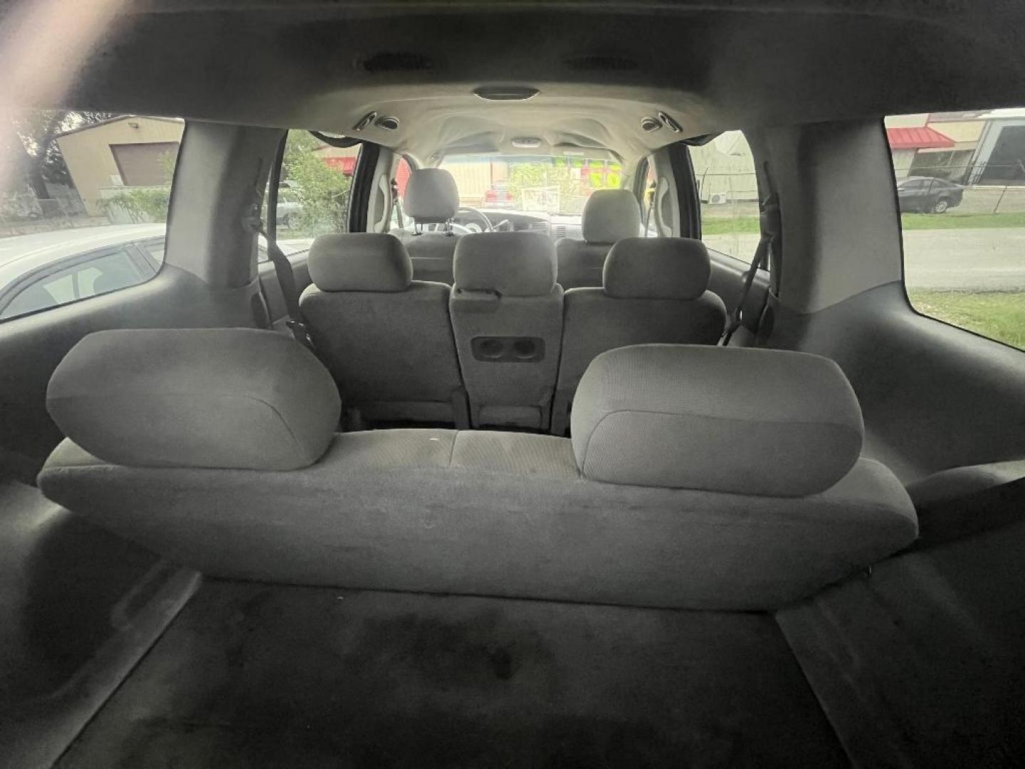 2007 BLUE DODGE DURANGO SXT 2WD (1D8HD38K07F) with an 3.7L V6 SOHC 12V engine, AUTOMATIC transmission, located at 2303 West Mt. Houston, Houston, Texas, 77038, (281) 507-3956, 29.771597, -95.339569 - Photo#4