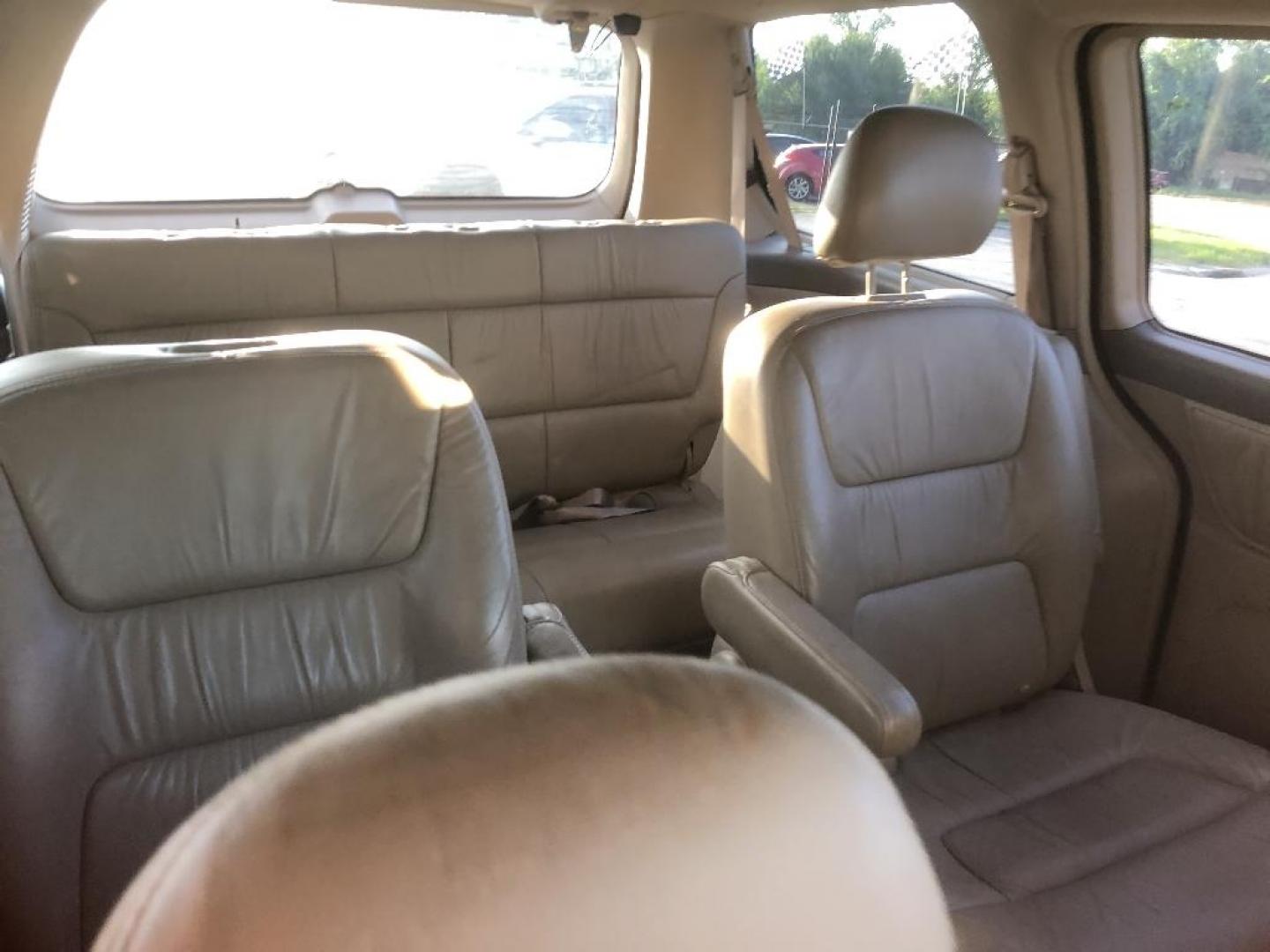 2004 BROWN HONDA ODYSSEY EX w/ Leather and DVD (5FNRL18094B) with an 3.5L V6 SOHC 24V engine, AUTOMATIC transmission, located at 2303 West Mt. Houston, Houston, Texas, 77038, (281) 507-3956, 29.771597, -95.339569 - Photo#6