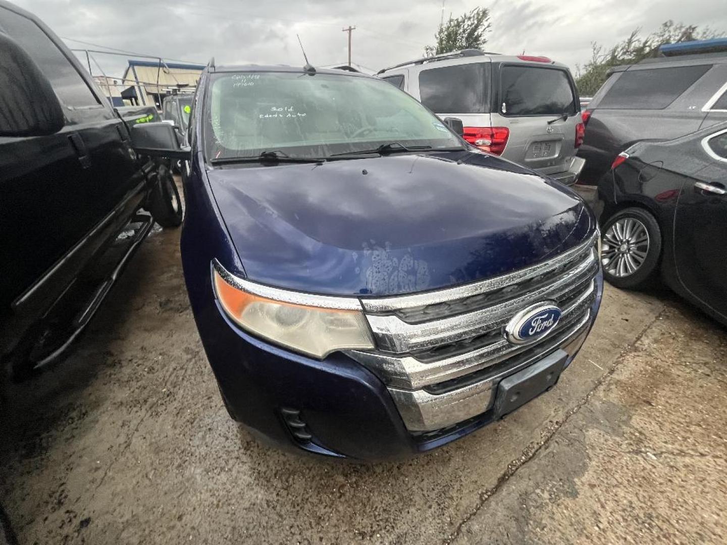 2011 BLUE FORD EDGE SE FWD (2FMDK3GC6BB) with an 3.5L V6 DOHC 24V engine, AUTOMATIC transmission, located at 2303 West Mt. Houston, Houston, Texas, 77038, (281) 507-3956, 29.771597, -95.339569 - Photo#1