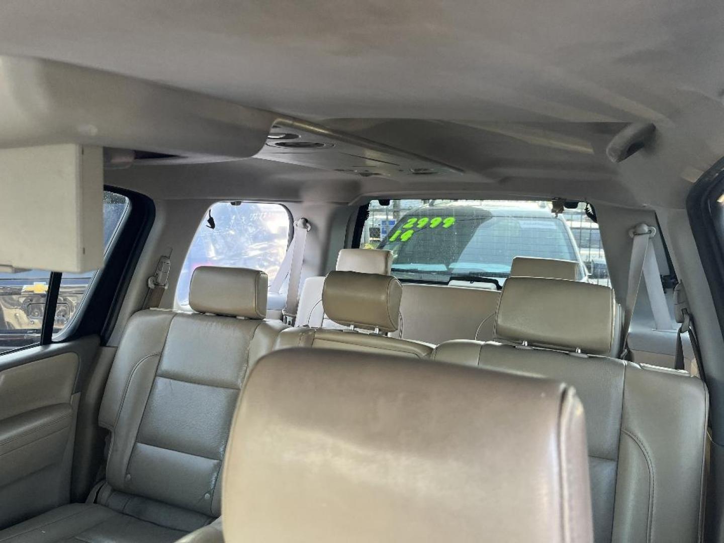 2008 WHITE NISSAN ARMADA SE 2WD (5N1BA08D08N) with an 5.6L V8 DOHC 32V FFV engine, AUTOMATIC transmission, located at 2303 West Mt. Houston, Houston, Texas, 77038, (281) 507-3956, 29.771597, -95.339569 - Photo#4