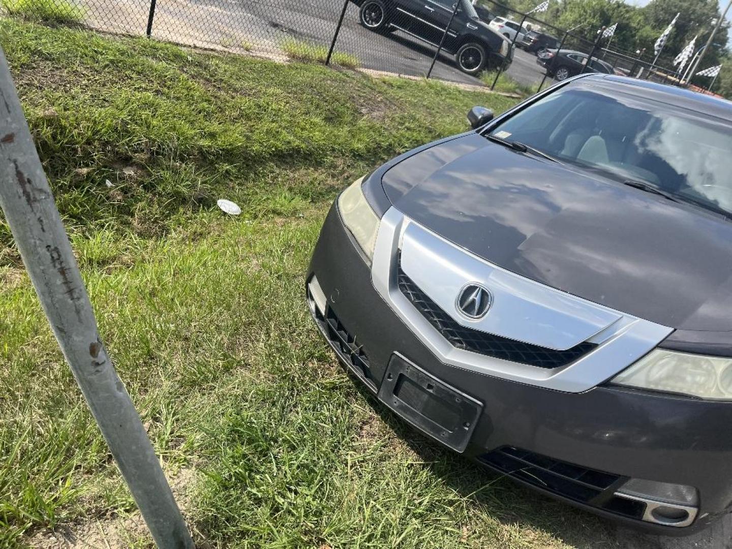 2010 GRAY ACURA TL 5-Speed AT SH-AWD with Tech Package (19UUA9F58AA) with an 3.5L V6 SOHC 24V engine, AUTOMATIC transmission, located at 2303 West Mt. Houston, Houston, Texas, 77038, (281) 507-3956, 29.771597, -95.339569 - Photo#4