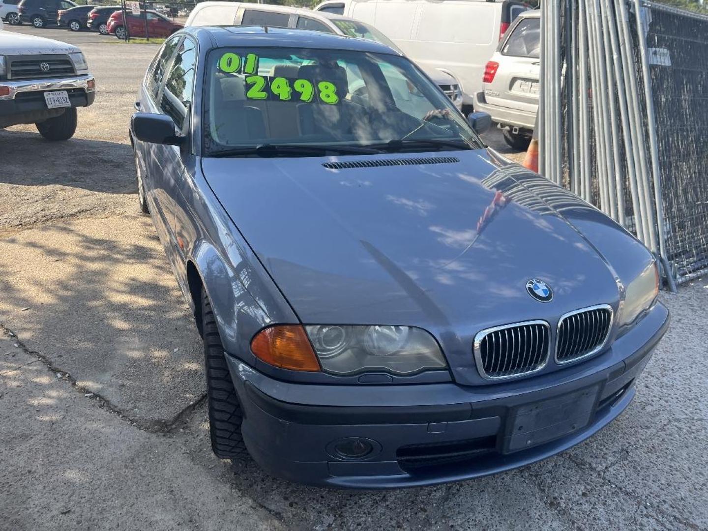 2001 SILVER BMW 3-SERIES 330i (WBAAV53481J) with an 3.0L L6 DOHC 24V engine, AUTOMATIC transmission, located at 2303 West Mt. Houston, Houston, Texas, 77038, (281) 507-3956, 29.771597, -95.339569 - Photo#0