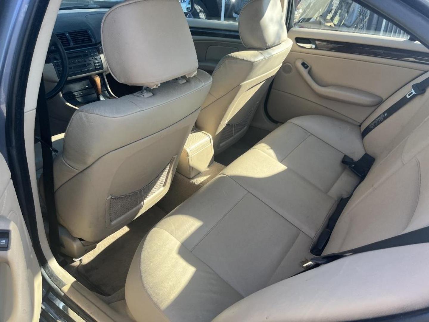 2001 SILVER BMW 3-SERIES 330i (WBAAV53481J) with an 3.0L L6 DOHC 24V engine, AUTOMATIC transmission, located at 2303 West Mt. Houston, Houston, Texas, 77038, (281) 507-3956, 29.771597, -95.339569 - Photo#2