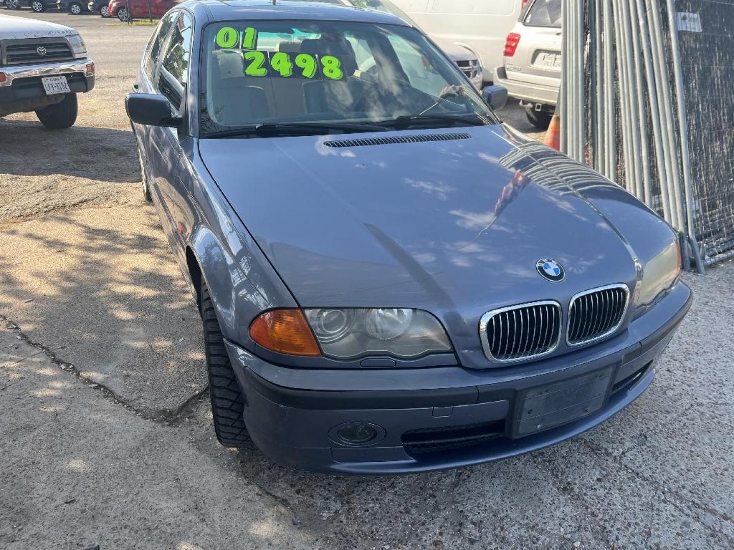 2001 SILVER BMW 3-SERIES 330i (WBAAV53481J) with an 3.0L L6 DOHC 24V engine, AUTOMATIC transmission, located at 2303 West Mt. Houston, Houston, Texas, 77038, (281) 507-3956, 29.771597, -95.339569 - Photo#7