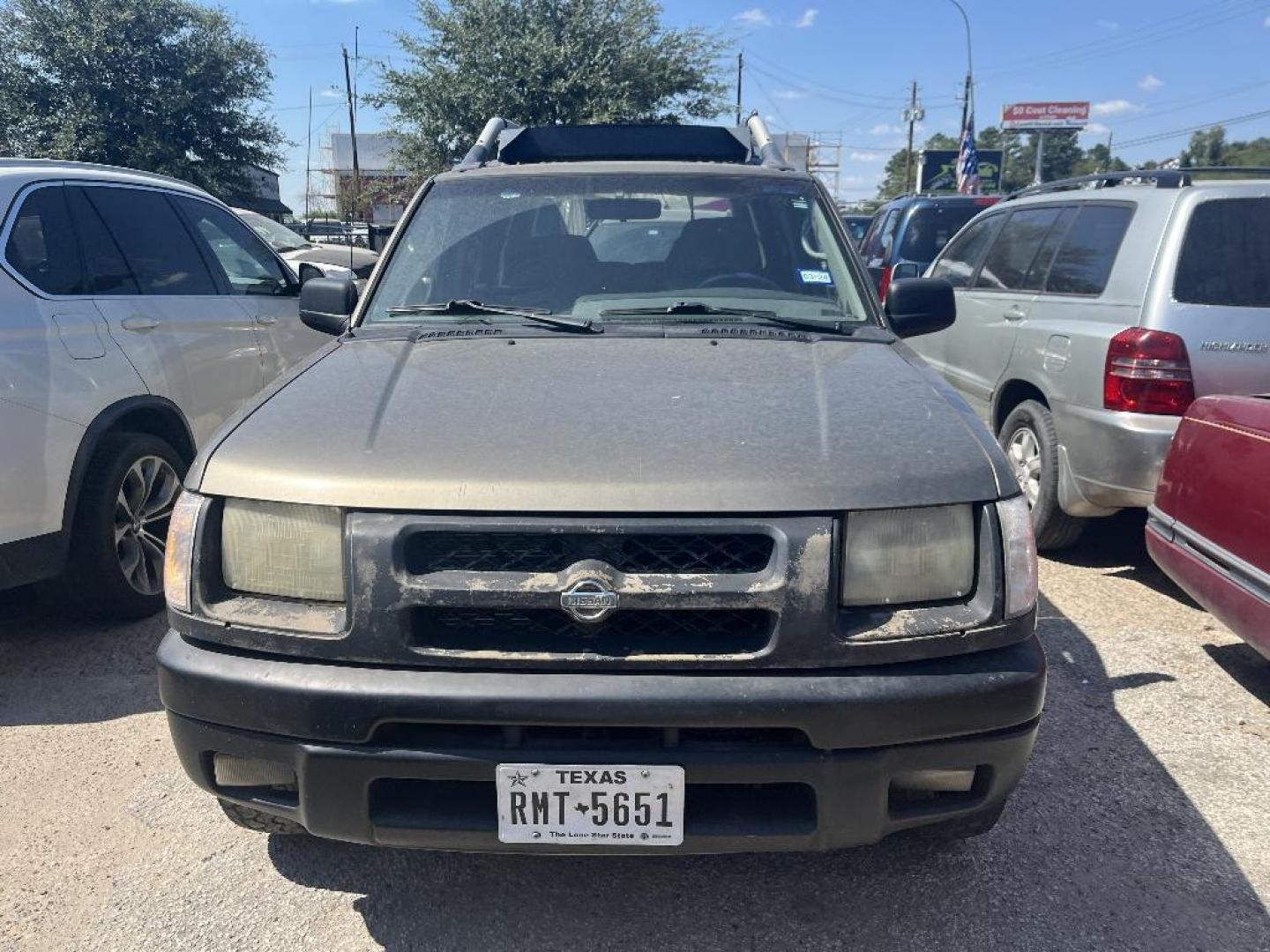 2001 BROWN NISSAN XTERRA XE 2WD (5N1ED28T61C) with an 3.3L V6 SOHC 12V engine, AUTOMATIC transmission, located at 2303 West Mt. Houston, Houston, Texas, 77038, (281) 507-3956, 29.771597, -95.339569 - Photo#0