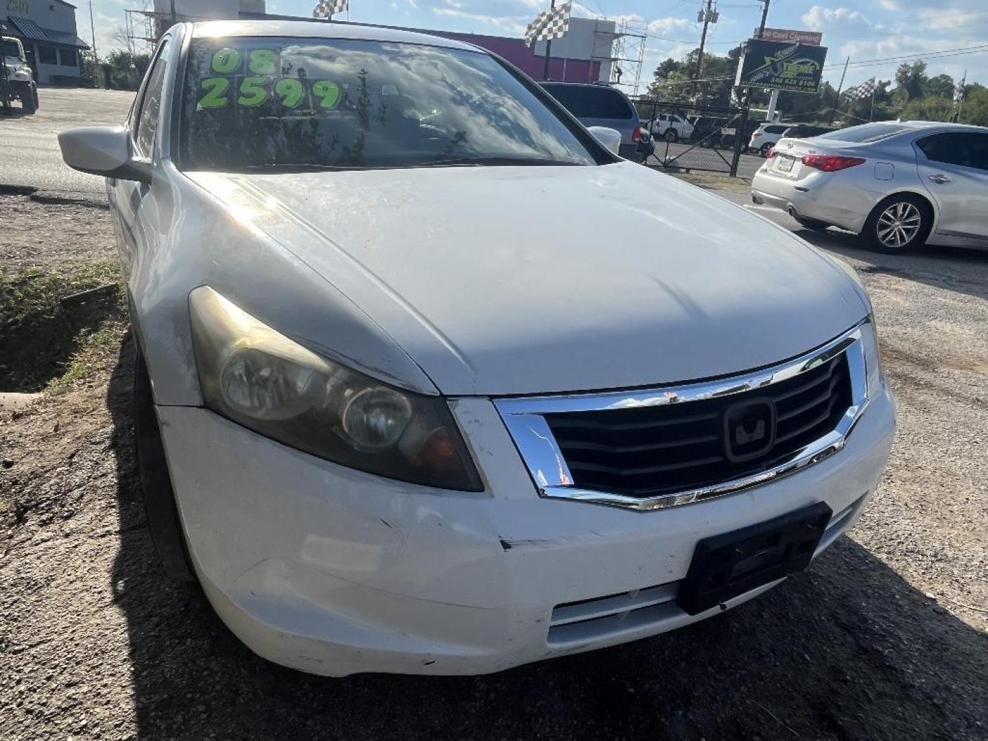 2008 WHITE HONDA ACCORD LX Sedan AT (1HGCP263X8A) with an 2.4L L4 DOHC 16V engine, AUTOMATIC transmission, located at 2303 West Mt. Houston, Houston, Texas, 77038, (281) 507-3956, 29.771597, -95.339569 - Photo#0