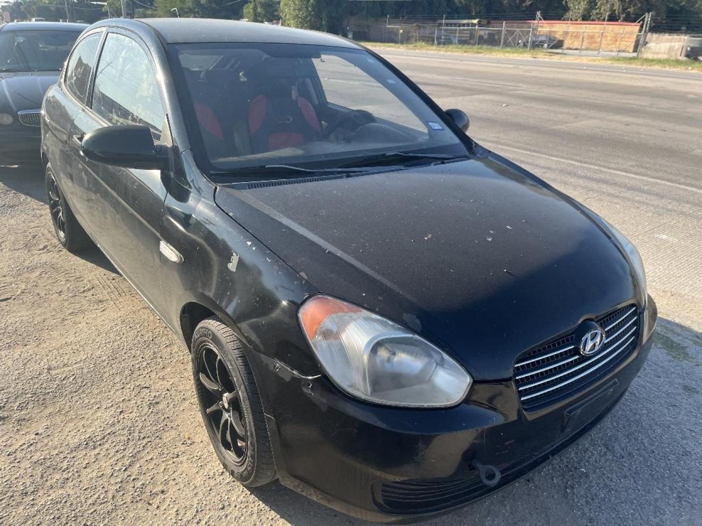 2008 BLACK HYUNDAI ACCENT GS 3-Door (KMHCM36C78U) with an 1.6L L4 DOHC 16V engine, AUTOMATIC transmission, located at 2303 West Mt. Houston, Houston, Texas, 77038, (281) 507-3956, 29.771597, -95.339569 - Photo#5