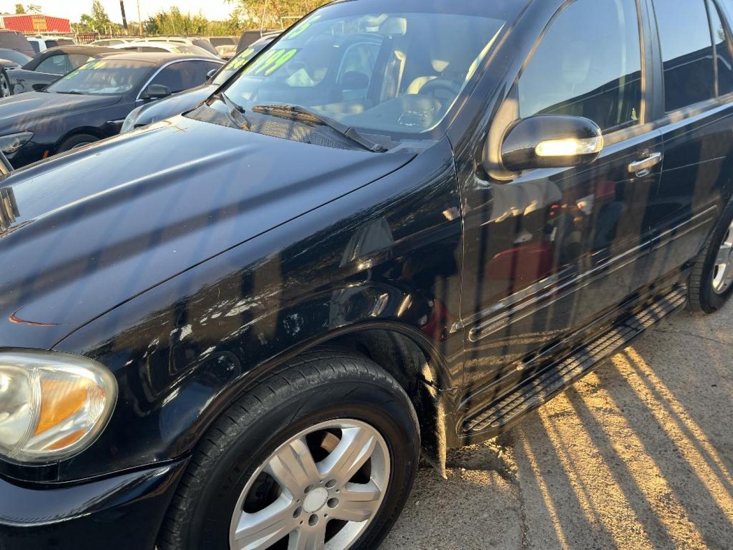 2005 BLACK MERCEDES-BENZ M-CLASS ML350 (4JGAB57E55A) with an 3.7L V6 SOHC 18V engine, AUTOMATIC transmission, located at 2303 West Mt. Houston, Houston, Texas, 77038, (281) 507-3956, 29.771597, -95.339569 - Photo#1