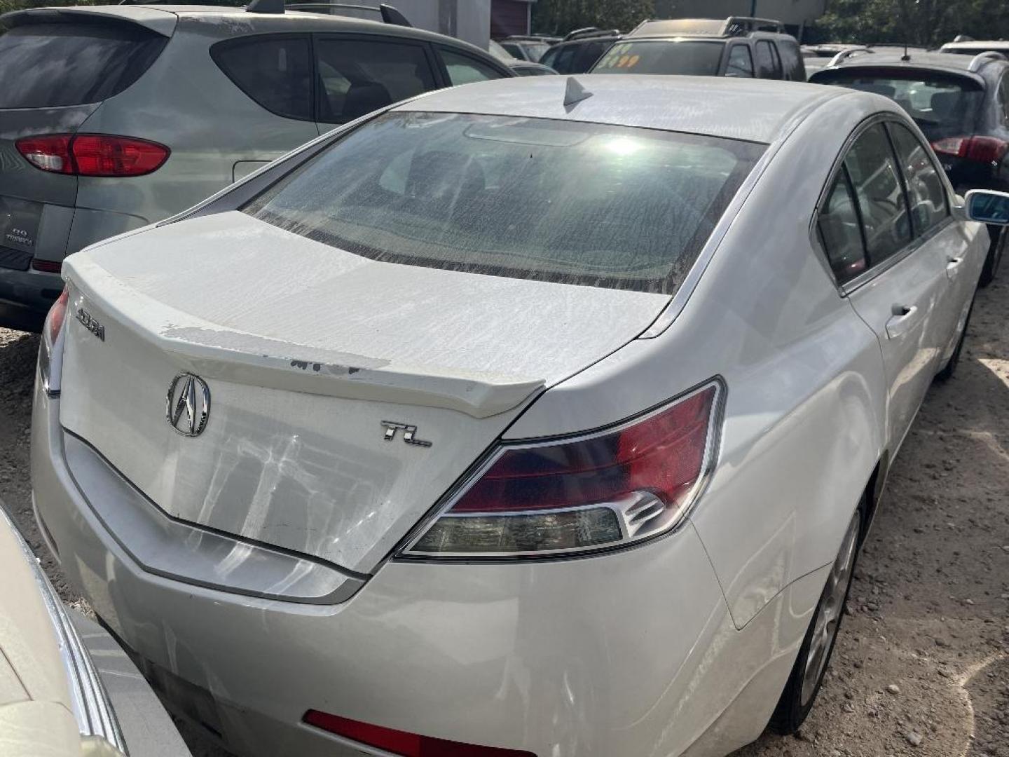 2010 WHITE ACURA TL 5-Speed AT (19UUA8F2XAA) with an 3.5L V6 SOHC 24V engine, AUTOMATIC transmission, located at 2303 West Mt. Houston, Houston, 77038, (281) 507-3956, 29.771597, -95.339569 - Photo#2