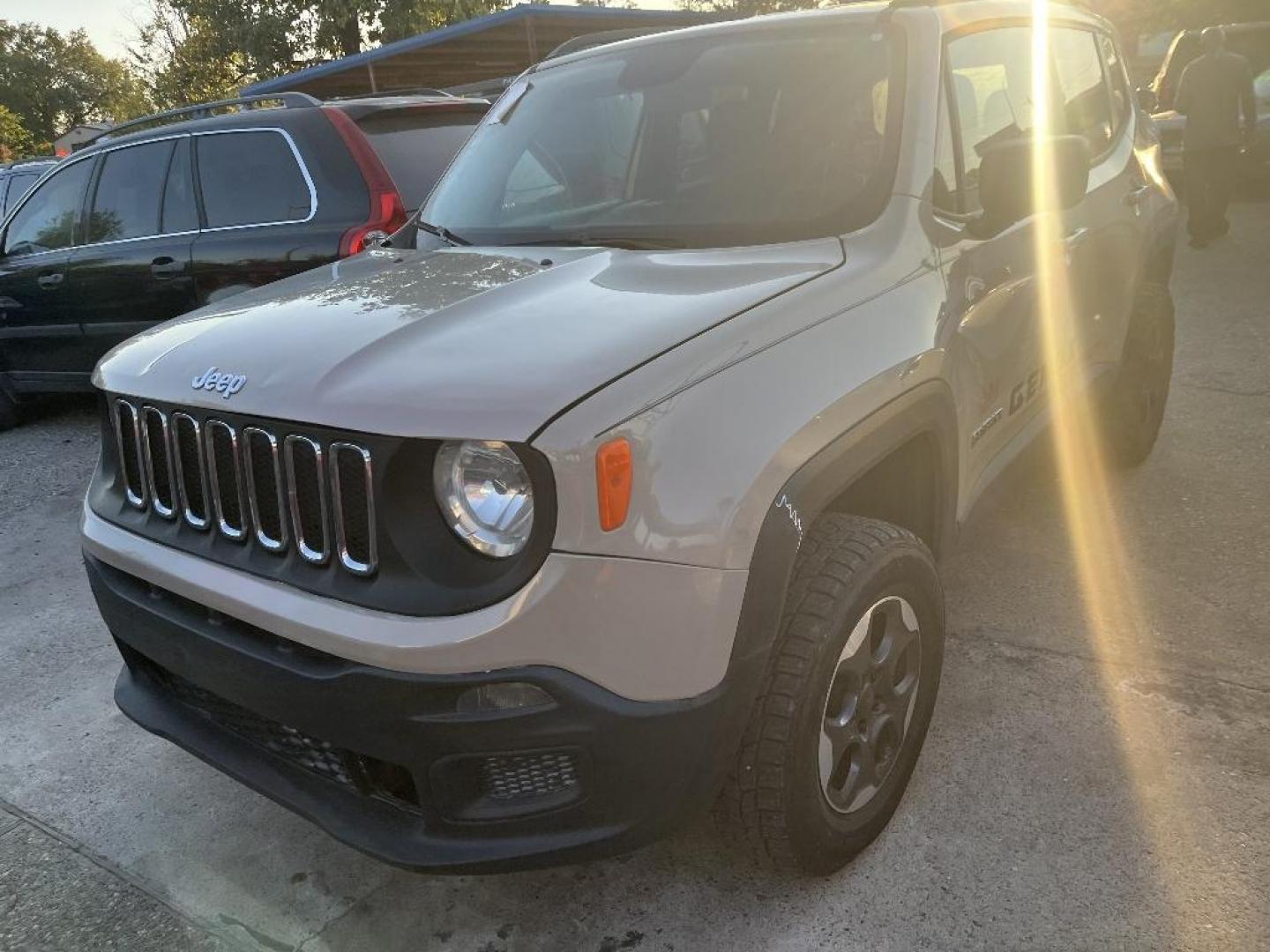 2016 BROWN JEEP RENEGADE Sport 4WD (ZACCJBAT1GP) with an 2.4L L4 DOHC 16V engine, AUTOMATIC transmission, located at 2303 West Mt. Houston, Houston, Texas, 77038, (281) 507-3956, 29.771597, -95.339569 - Photo#5